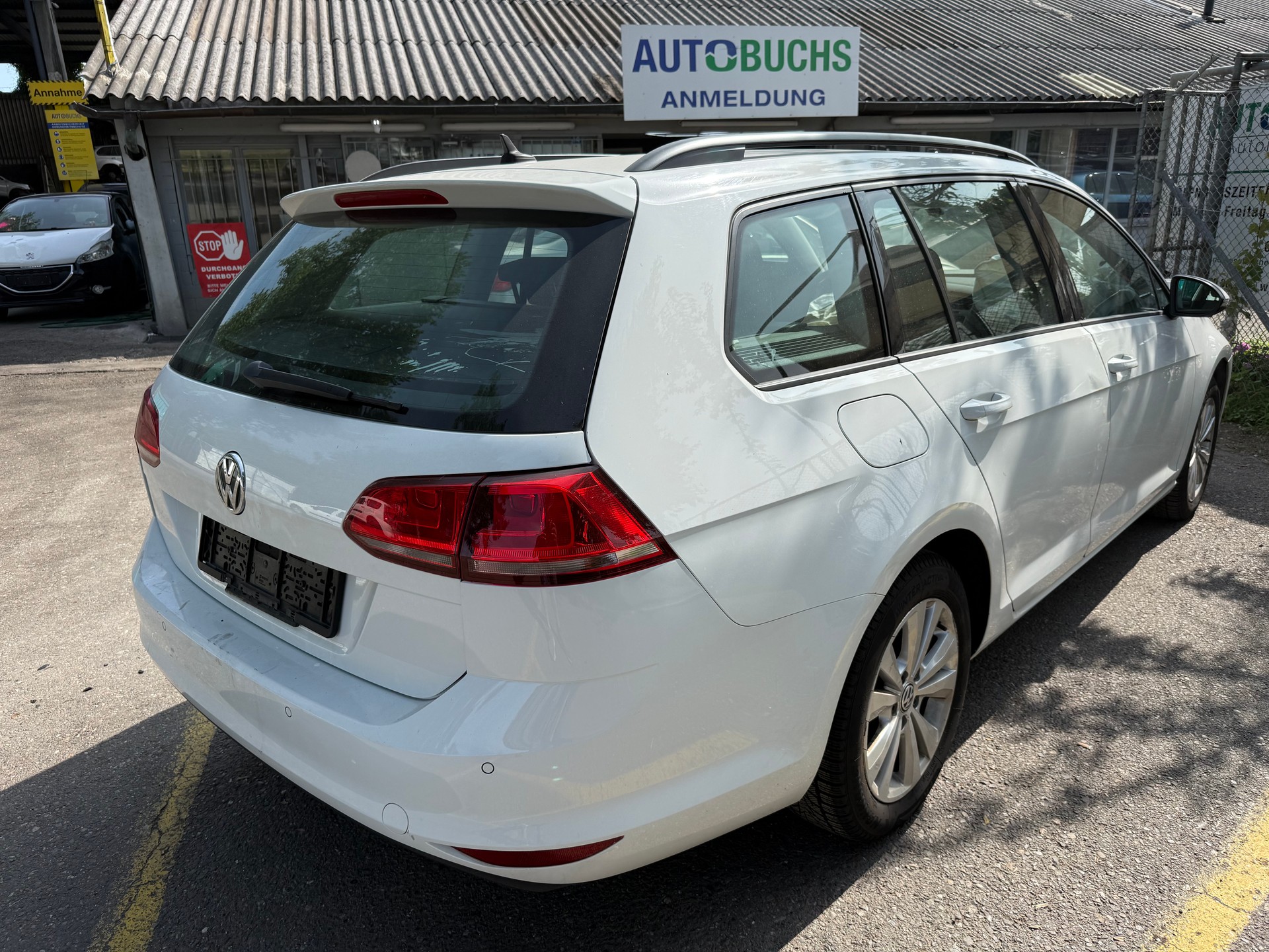 VW Golf Variant 2.0 TDI Comfortline DSG-image-7
