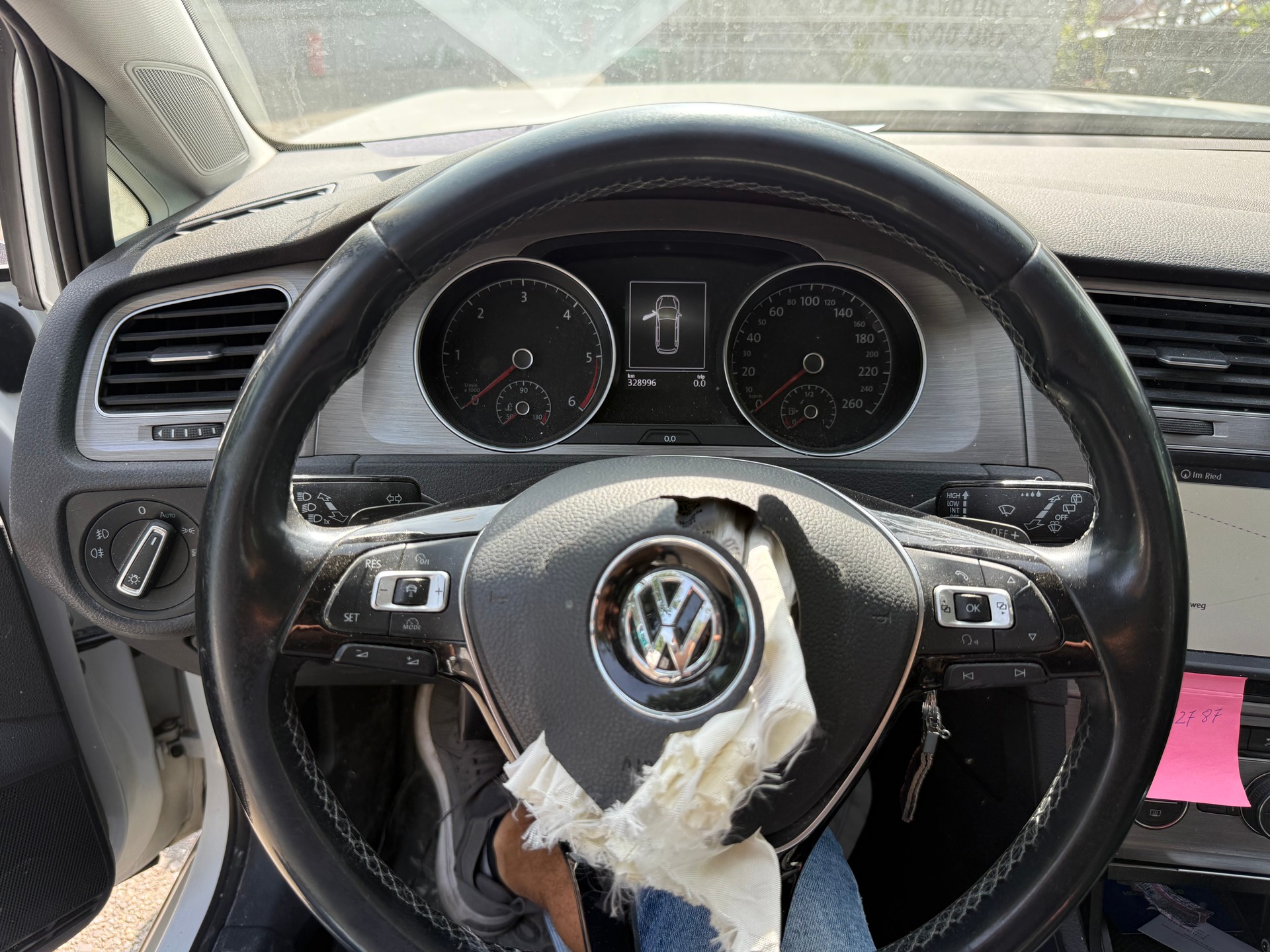 VW Golf Variant 2.0 TDI Comfortline DSG-image-12