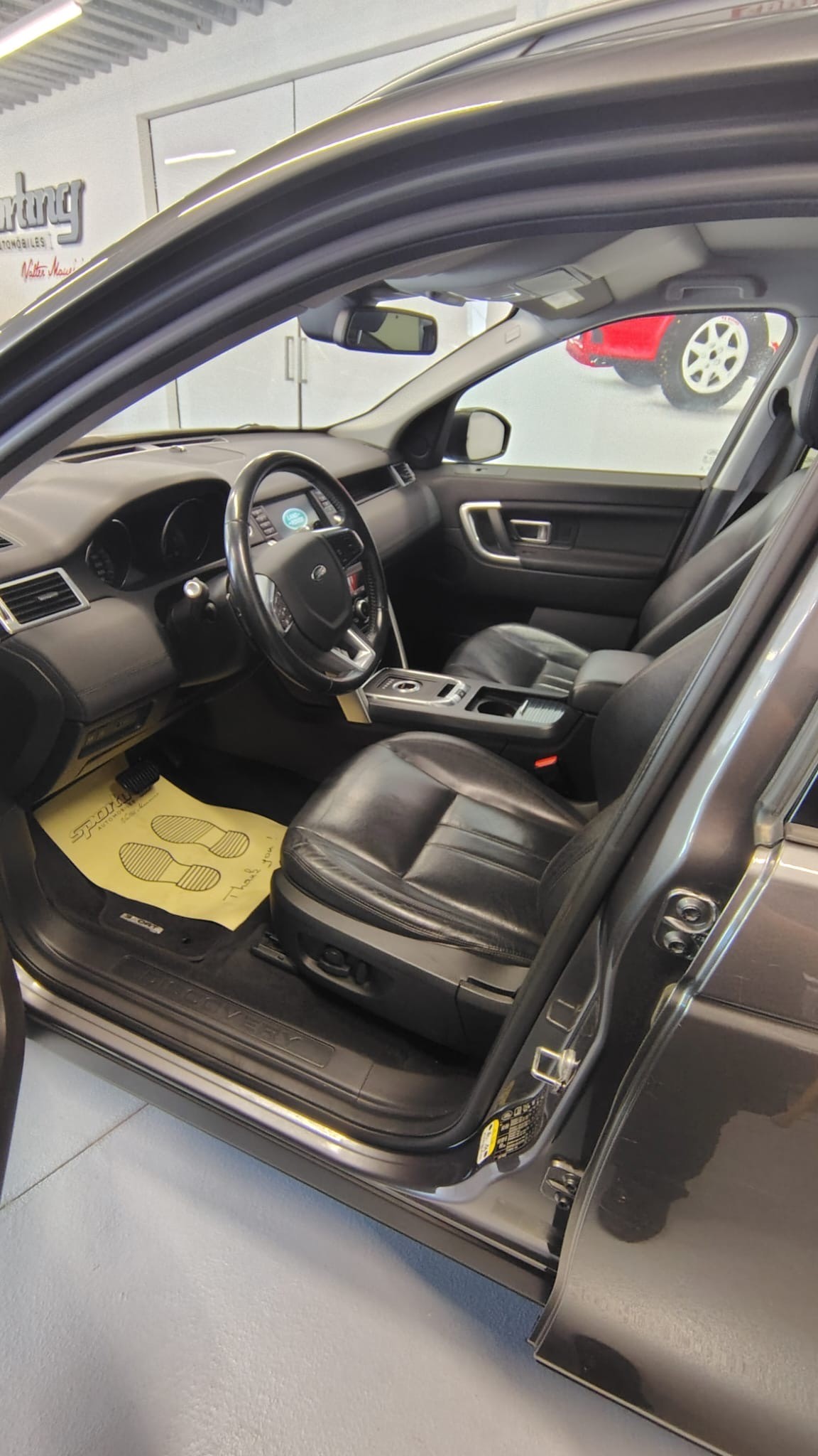 LAND ROVER Discovery Sport 2.2TD4 HSE AT9-image-6