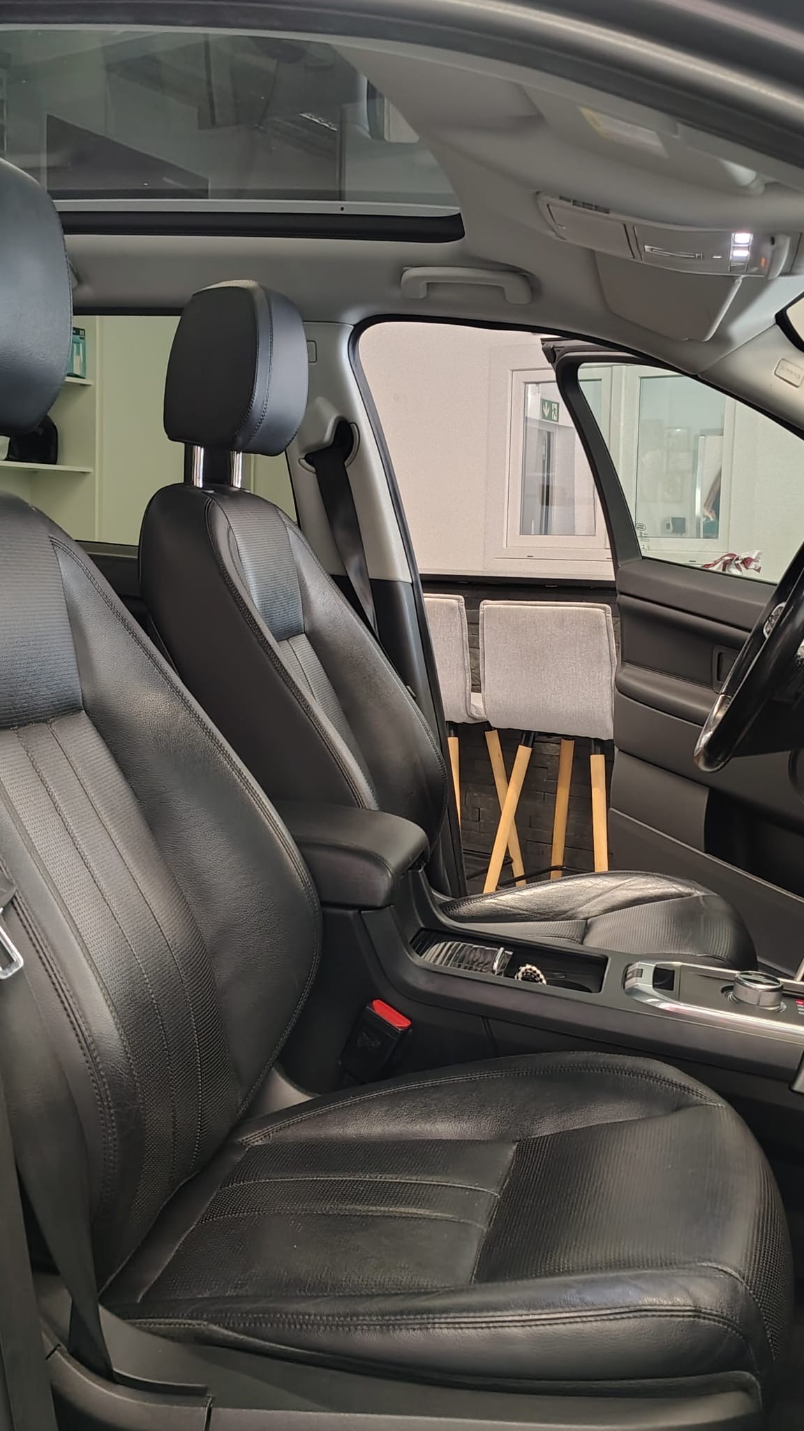 LAND ROVER Discovery Sport 2.2TD4 HSE AT9-image-13