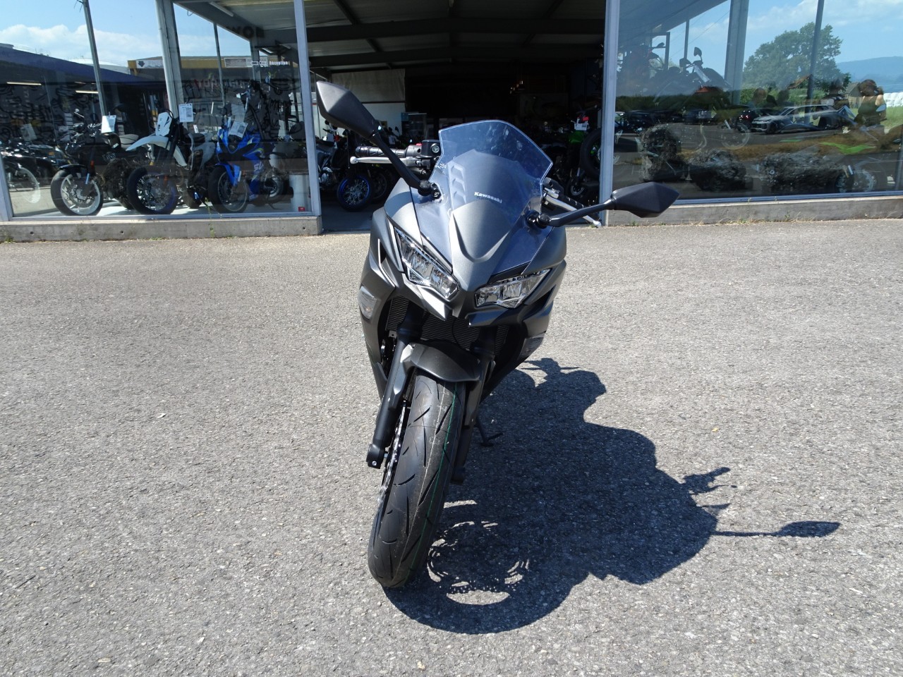 KAWASAKI Ninja 650 (35kW)-showroom-element-2