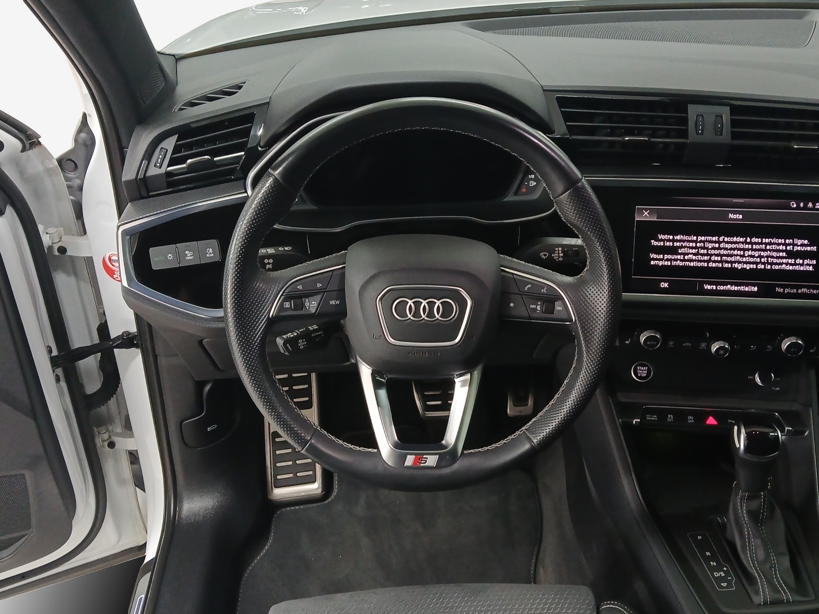 AUDI Q3 Sportback 45 TFSI S line quattro S-tronic-image-9