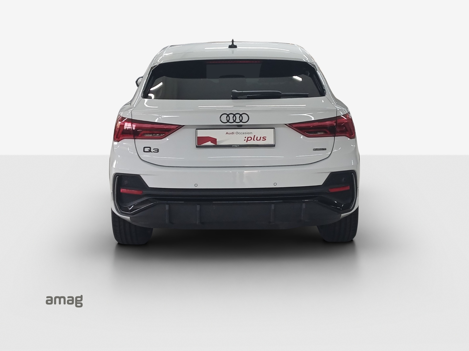 AUDI Q3 Sportback 45 TFSI S line quattro S-tronic-image-3