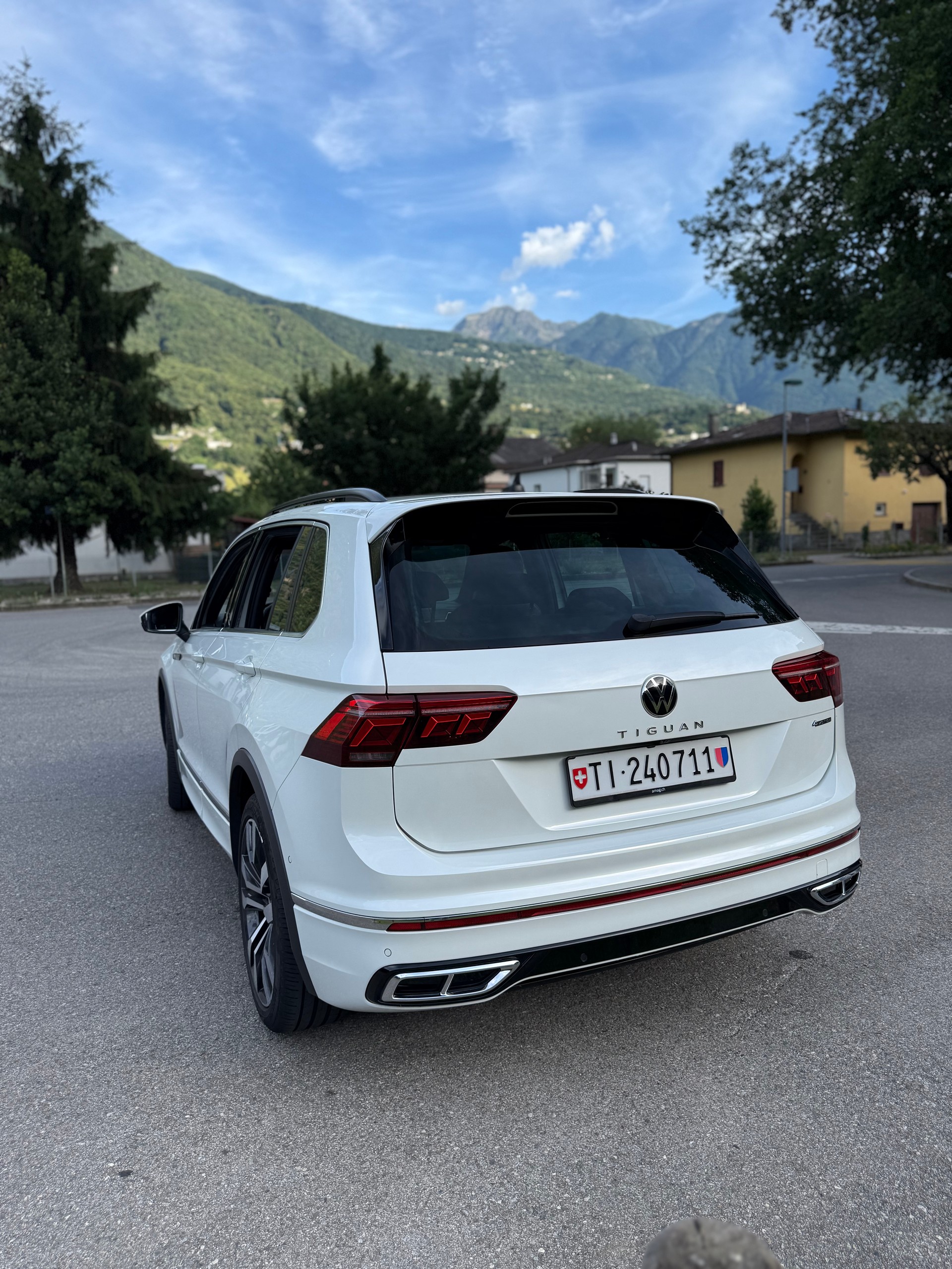 VW 2.0 TDI SCR R-Line DSG-image-2