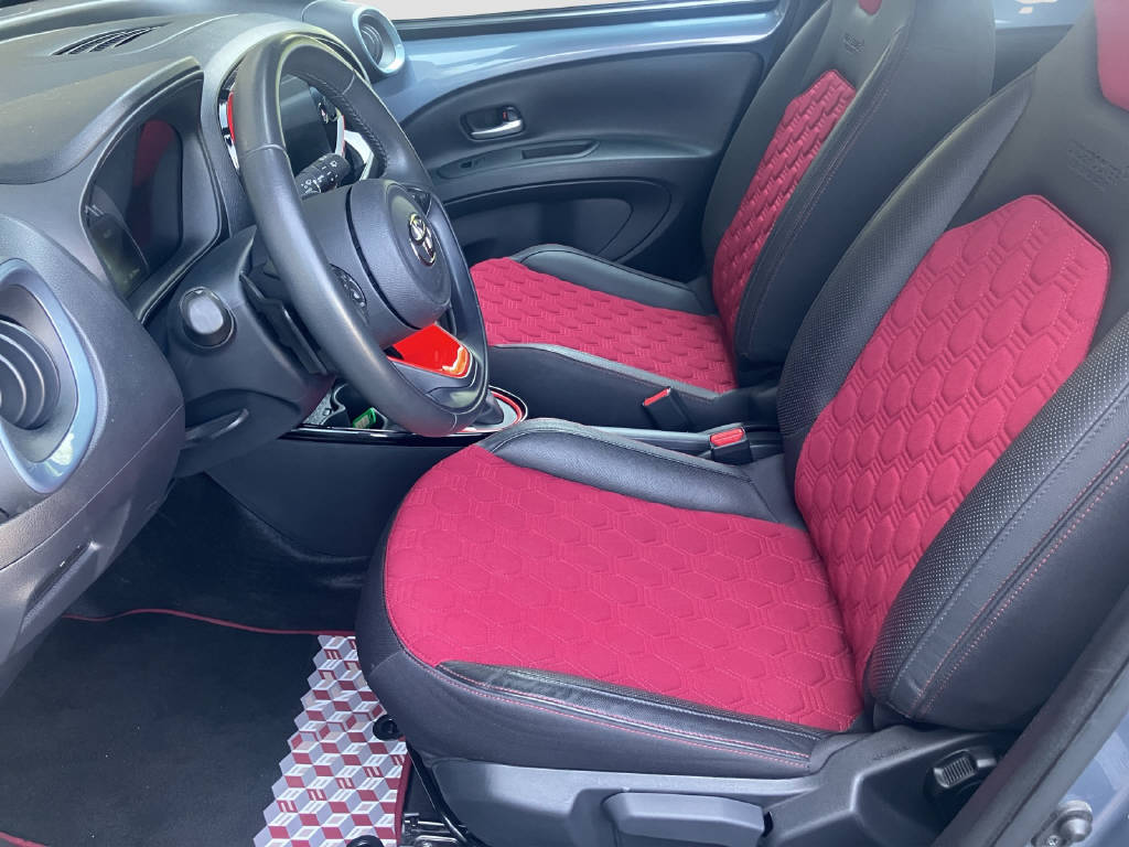 TOYOTA Aygo X 1.0 VVT-i Undercover *Automat*-image-10