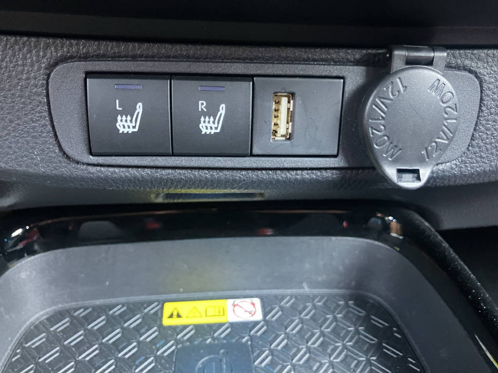 TOYOTA Aygo X 1.0 VVT-i Undercover *Automat*-image-18