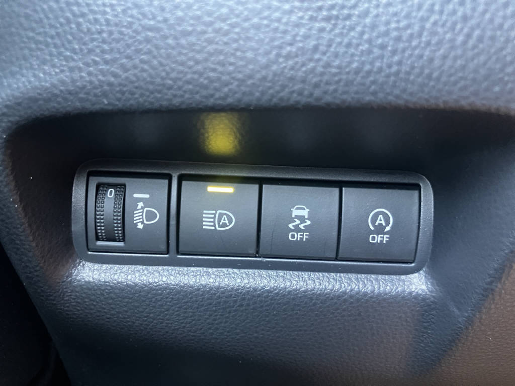 TOYOTA Aygo X 1.0 VVT-i Undercover *Automat*-image-17
