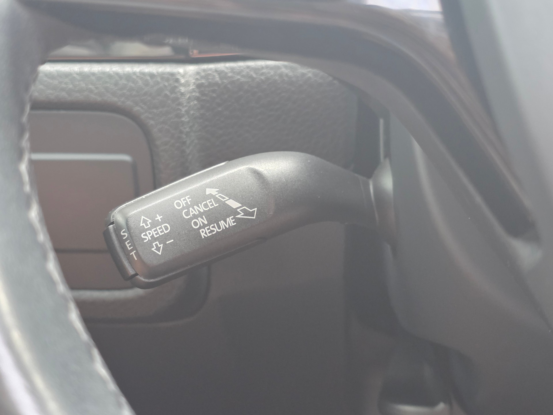 VW Touareg 3.0 TDI BlueMotion Technology Tiptronic-image-25