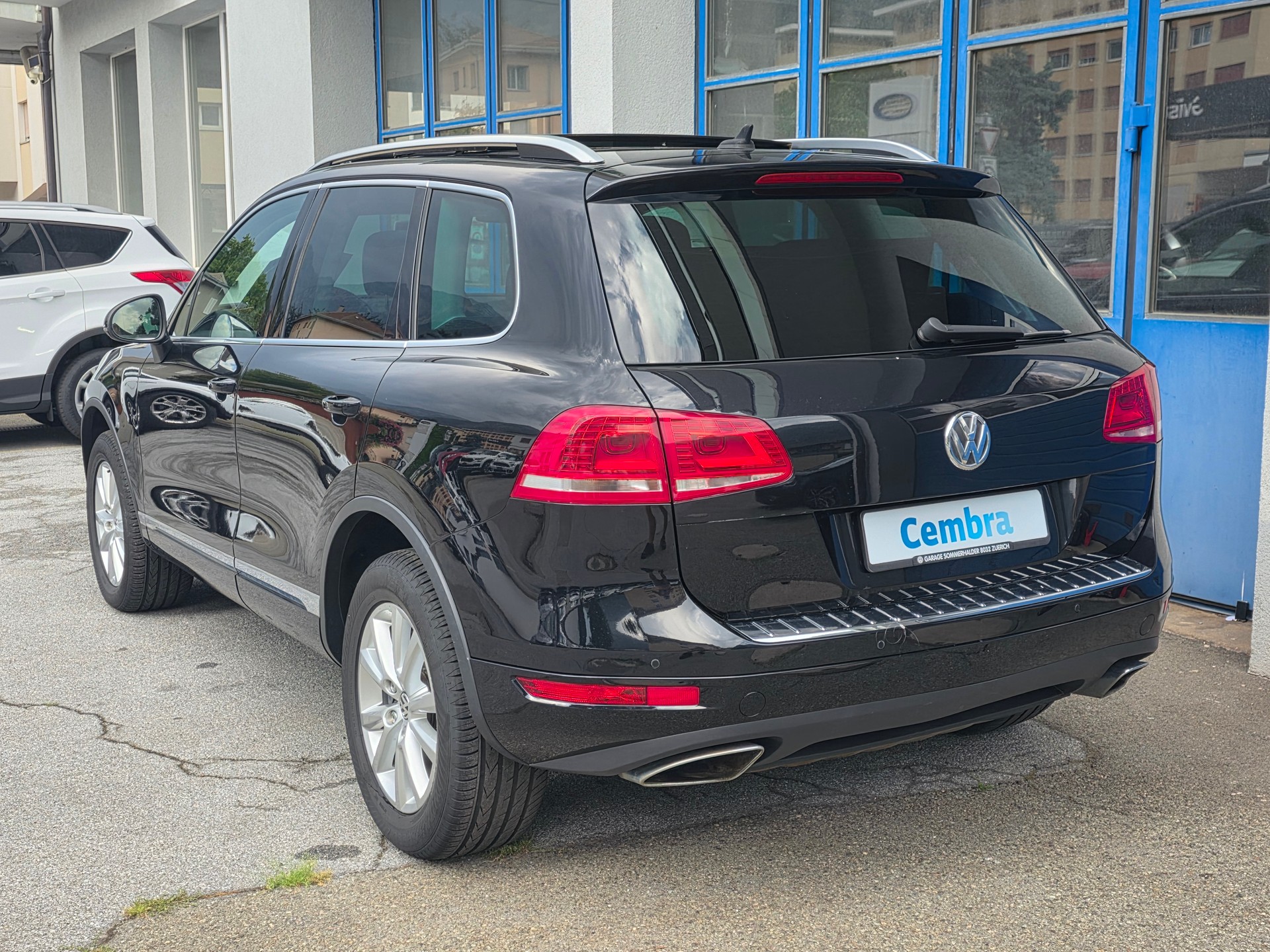 VW Touareg 3.0 TDI BlueMotion Technology Tiptronic-image-3