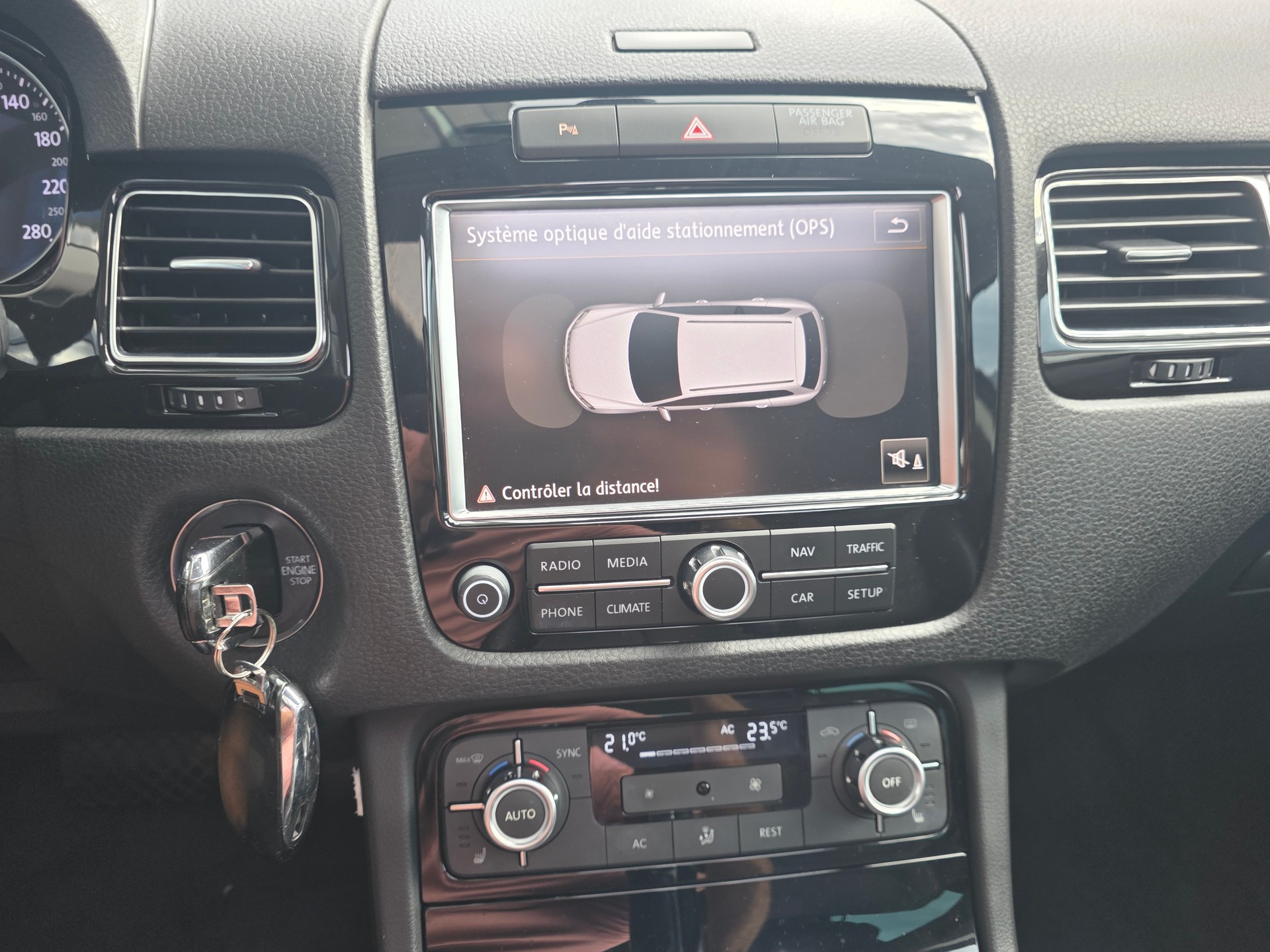 VW Touareg 3.0 TDI BlueMotion Technology Tiptronic-image-23