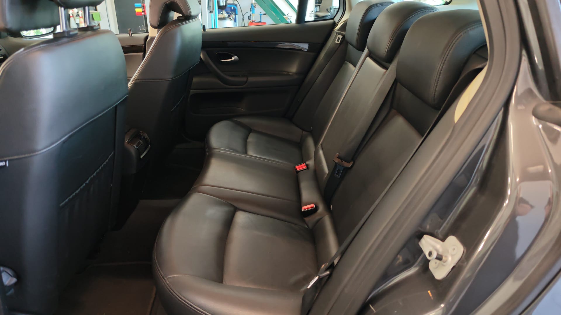 SAAB 9-3 2.0 BioPower Vector-image-5