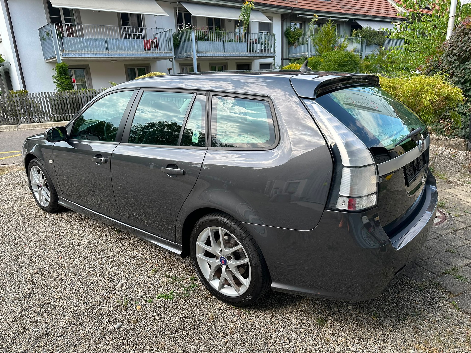 SAAB 9-3 2.0 BioPower Vector-image-2