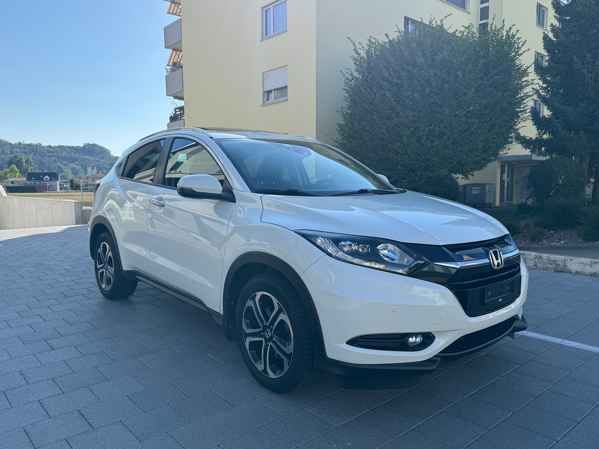 HONDA HR-V 1.5i-VTEC Executive CVT-image-6