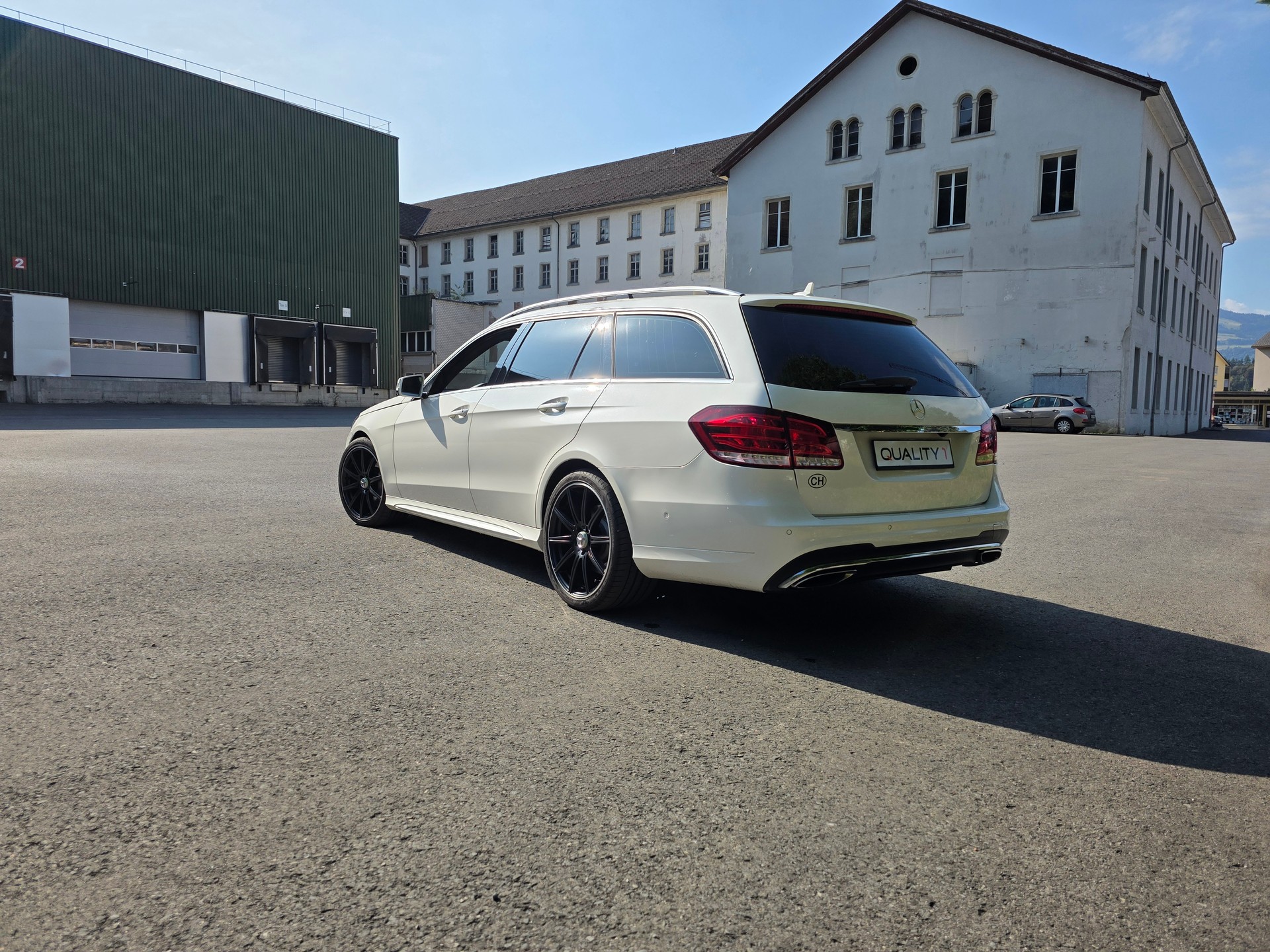 MERCEDES-BENZ E 500 Avantgarde 4Matic 7G-Tronic-image-16