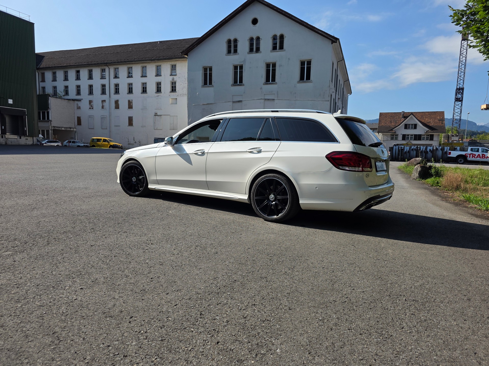 MERCEDES-BENZ E 500 Avantgarde 4Matic 7G-Tronic-image-14