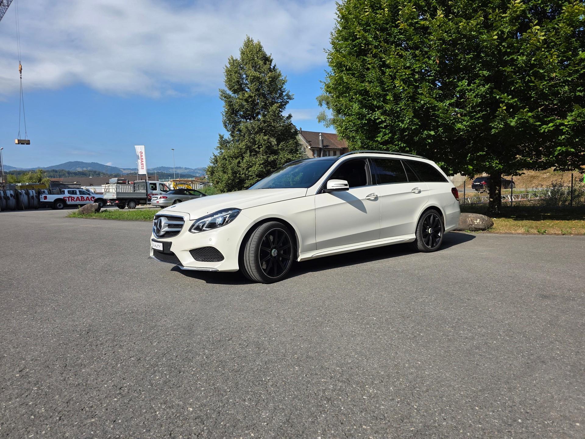 MERCEDES-BENZ E 500 Avantgarde 4Matic 7G-Tronic-image-7