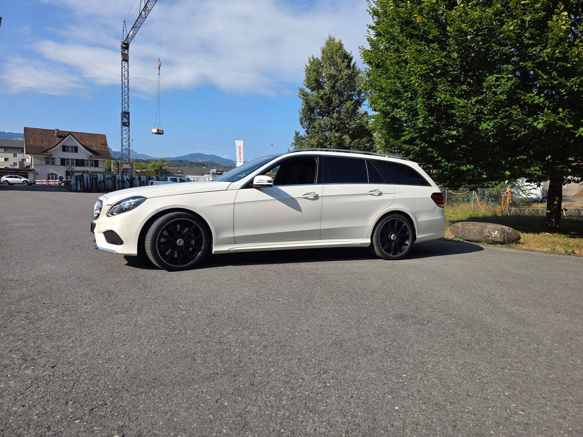 MERCEDES-BENZ E 500 Avantgarde 4Matic 7G-Tronic-image-9