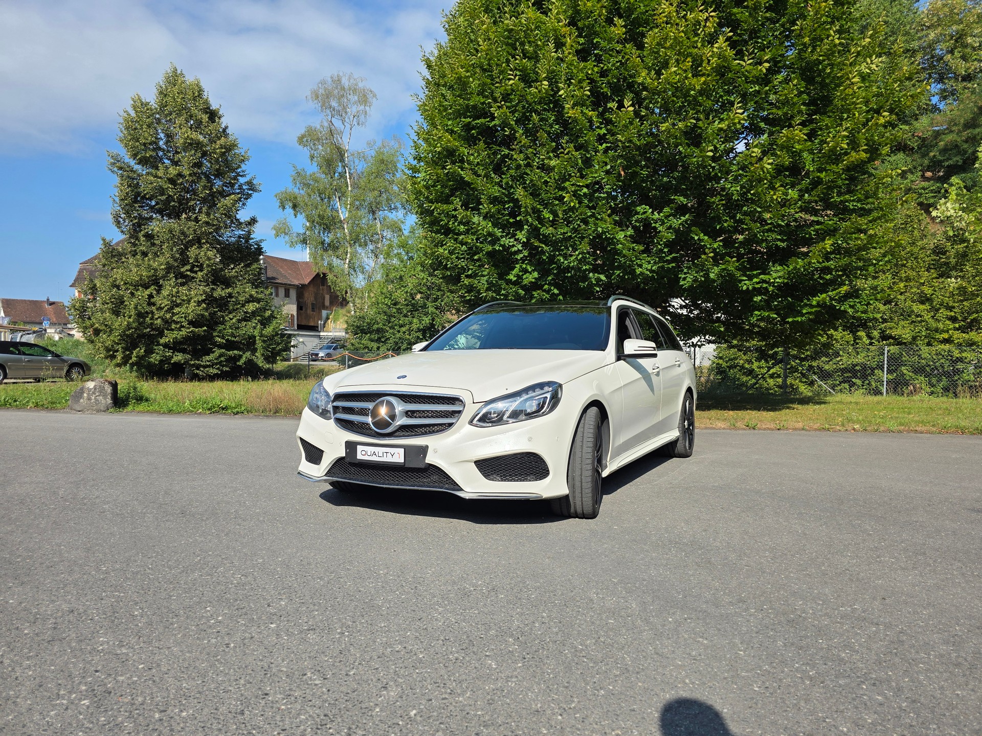 MERCEDES-BENZ E 500 Avantgarde 4Matic 7G-Tronic-image-3