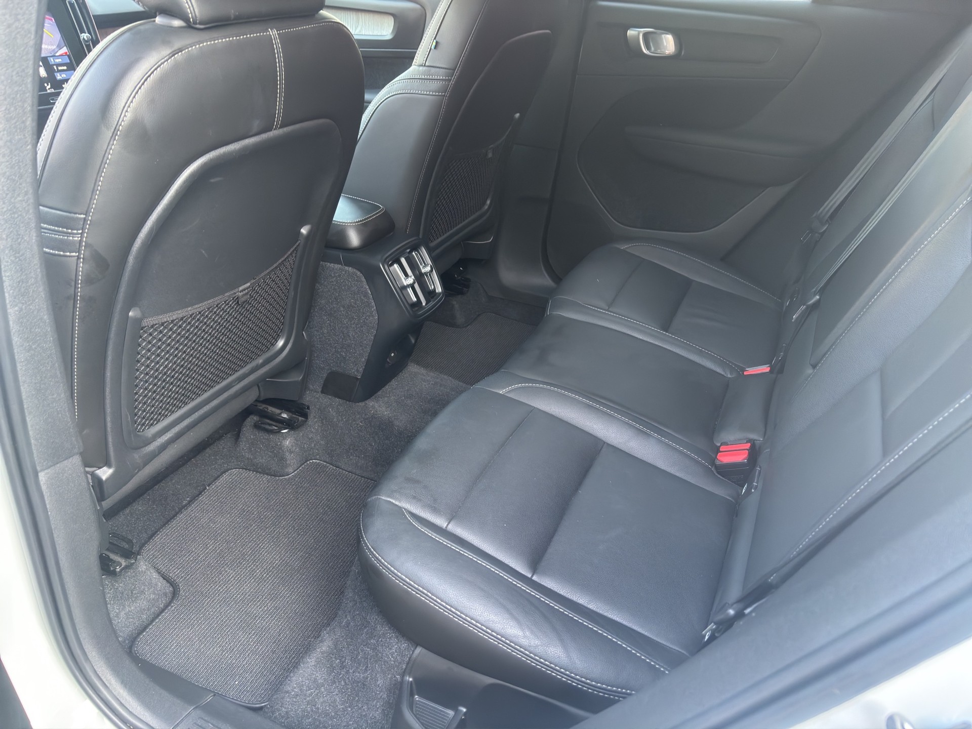 VOLVO XC40 T3 Inscription Geartronic-image-10