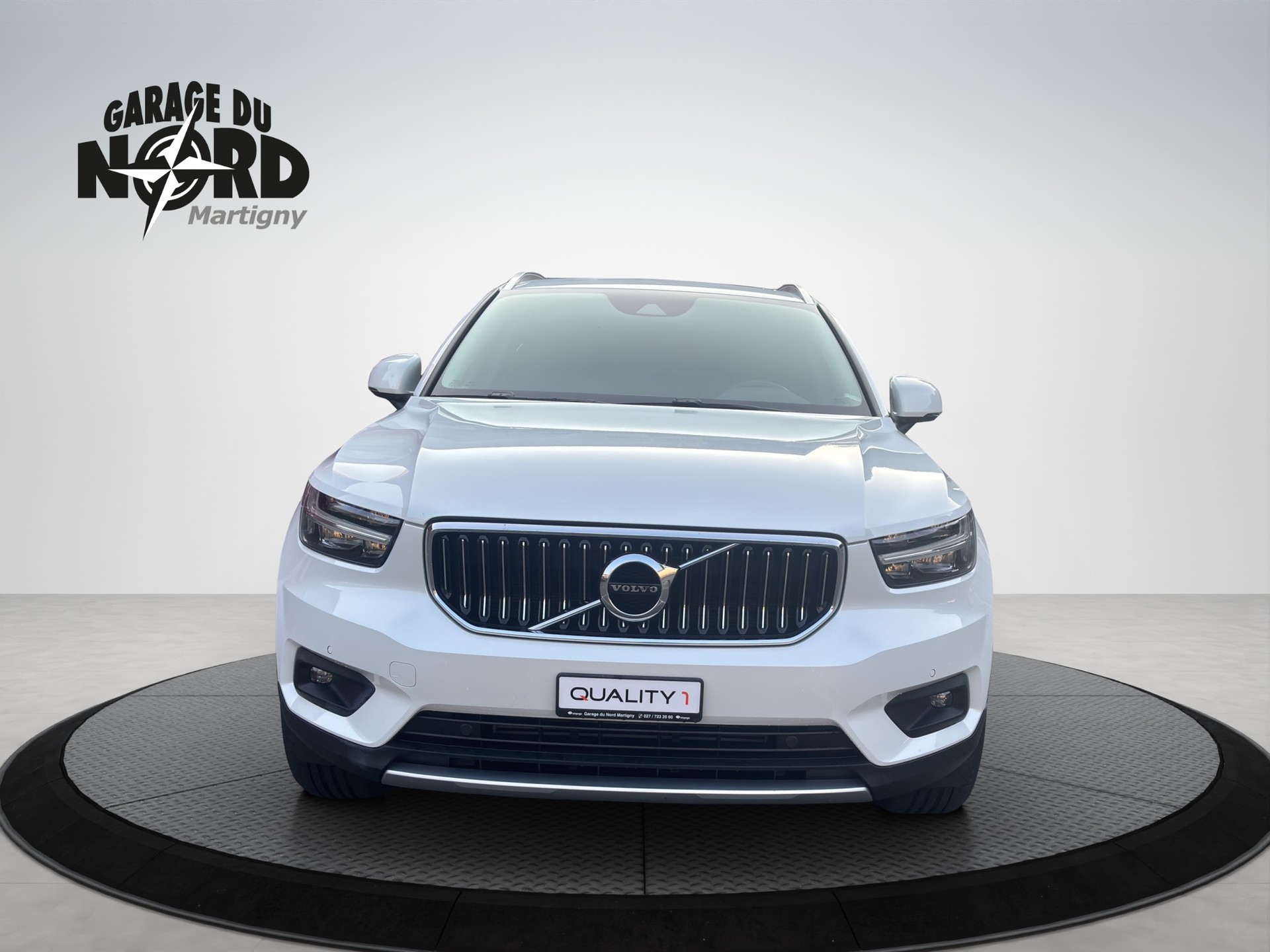 VOLVO XC40 T3 Inscription Geartronic-image-1