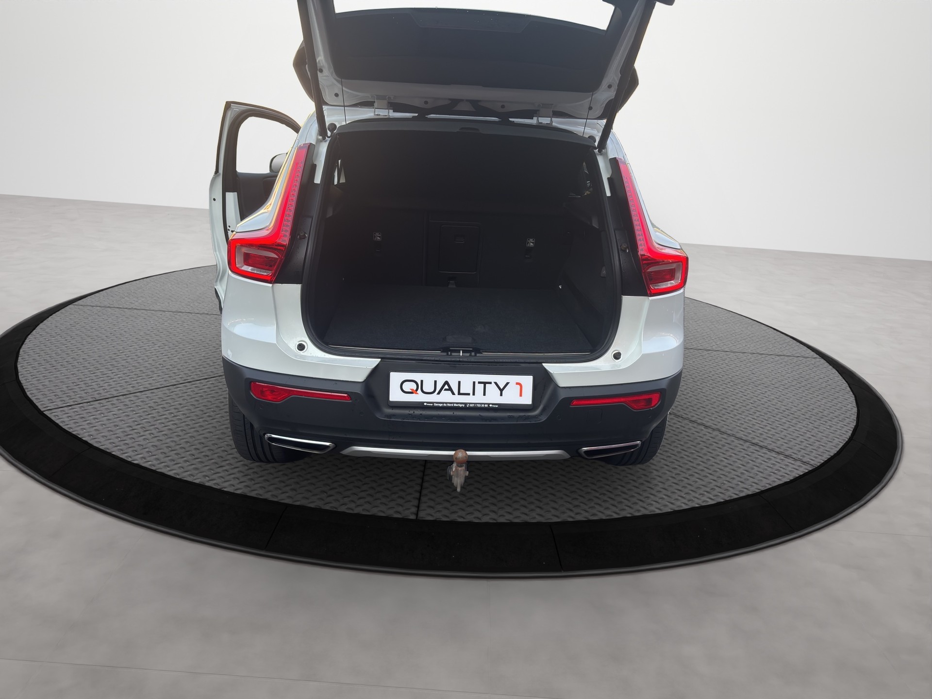 VOLVO XC40 T3 Inscription Geartronic-image-14