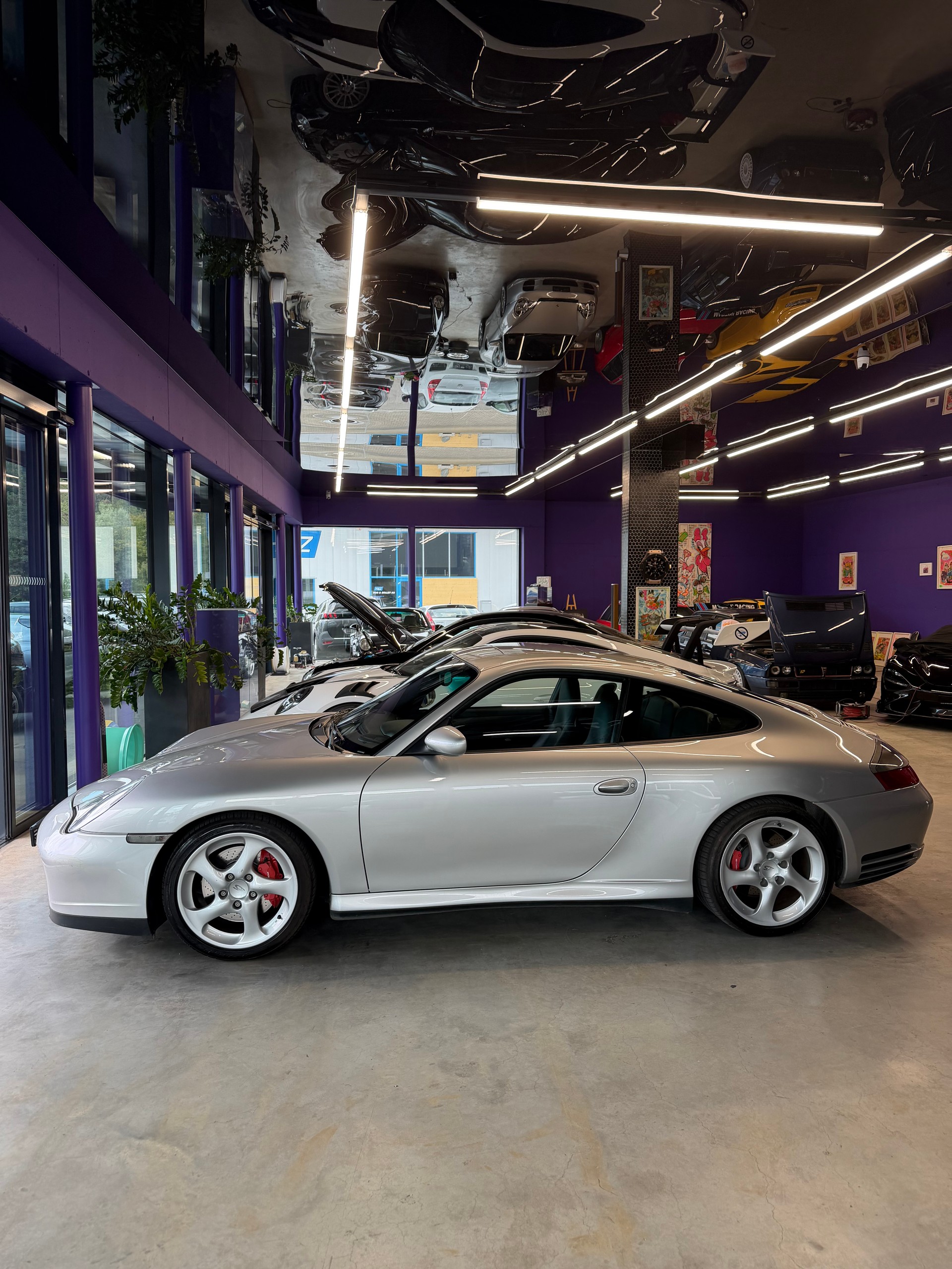 PORSCHE 911 Carrera 4 S-image-0