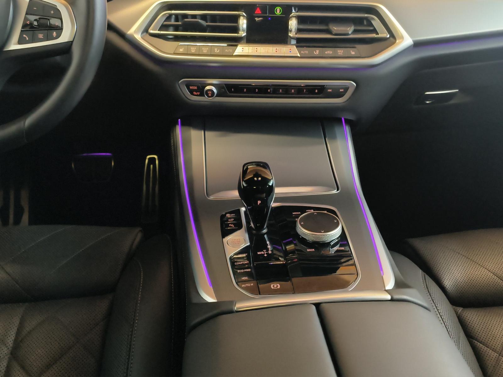 BMW X5 30d xDrive SAG-image-19