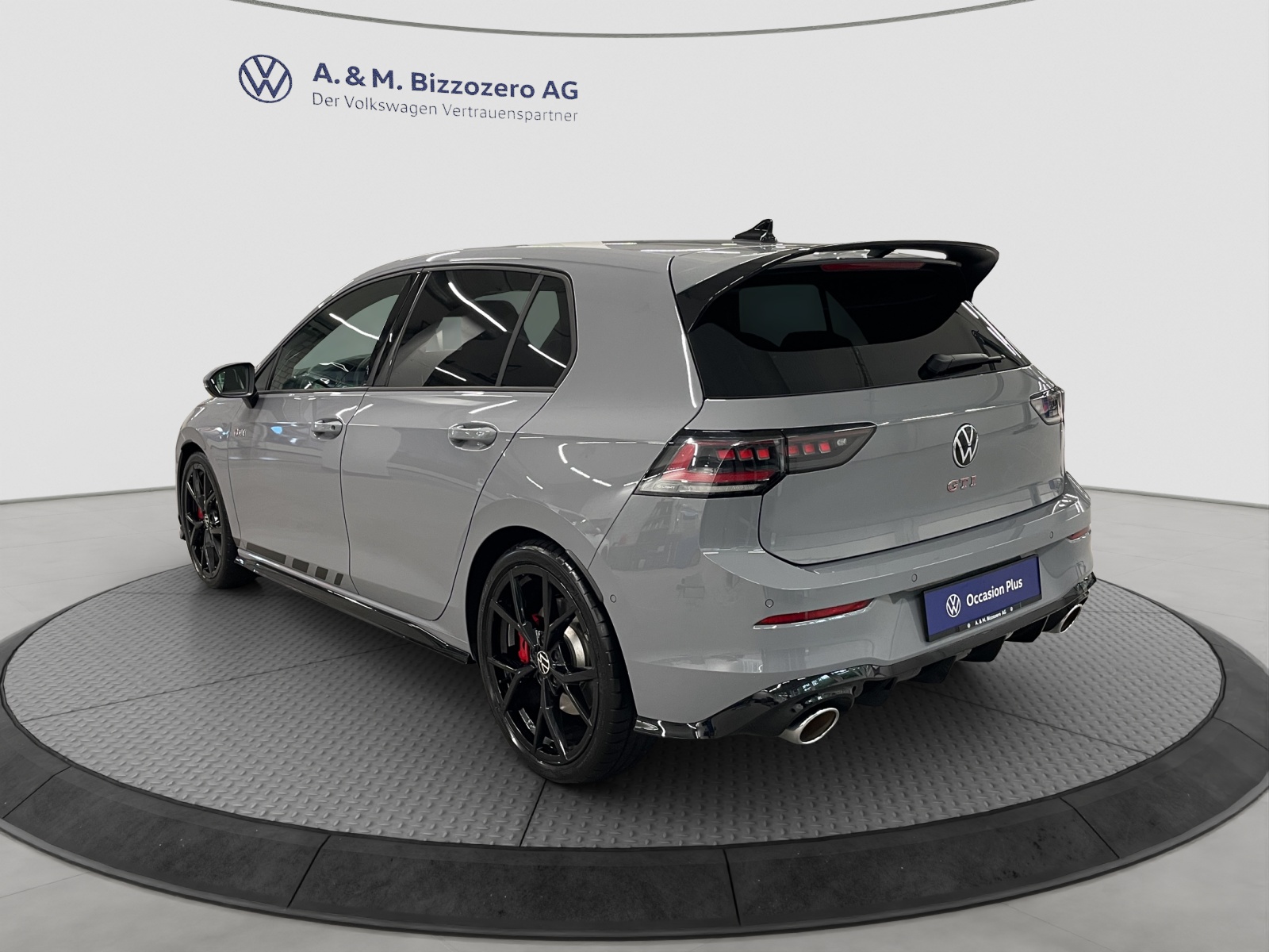 VW Golf 2.0 TSI GTI Clubsport DSG-image-2