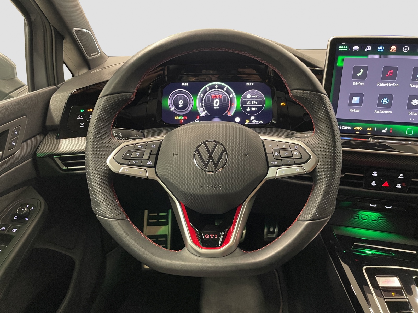 VW Golf 2.0 TSI GTI Clubsport DSG-image-9