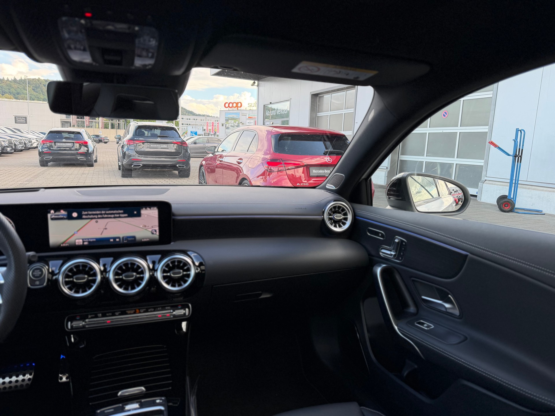 MERCEDES-BENZ A 250 AMG Line 4Matic 8G-DCT-image-7