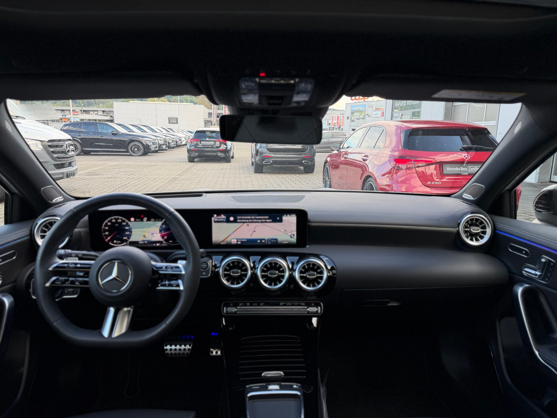 MERCEDES-BENZ A 250 AMG Line 4Matic 8G-DCT-image-4
