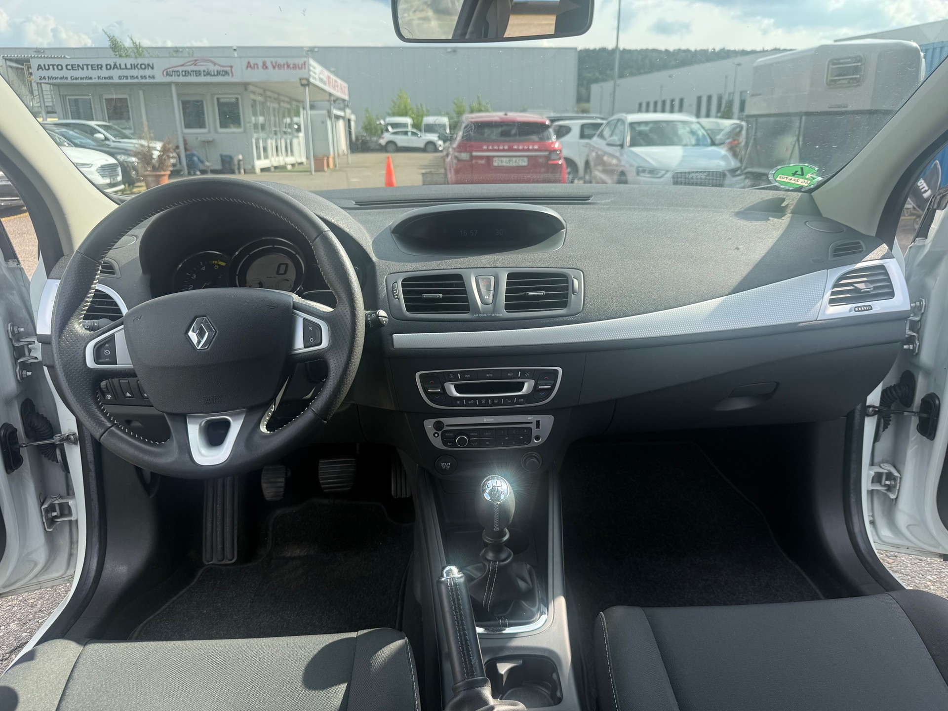 RENAULT Mégane 1.5 dCi Bose-image-3