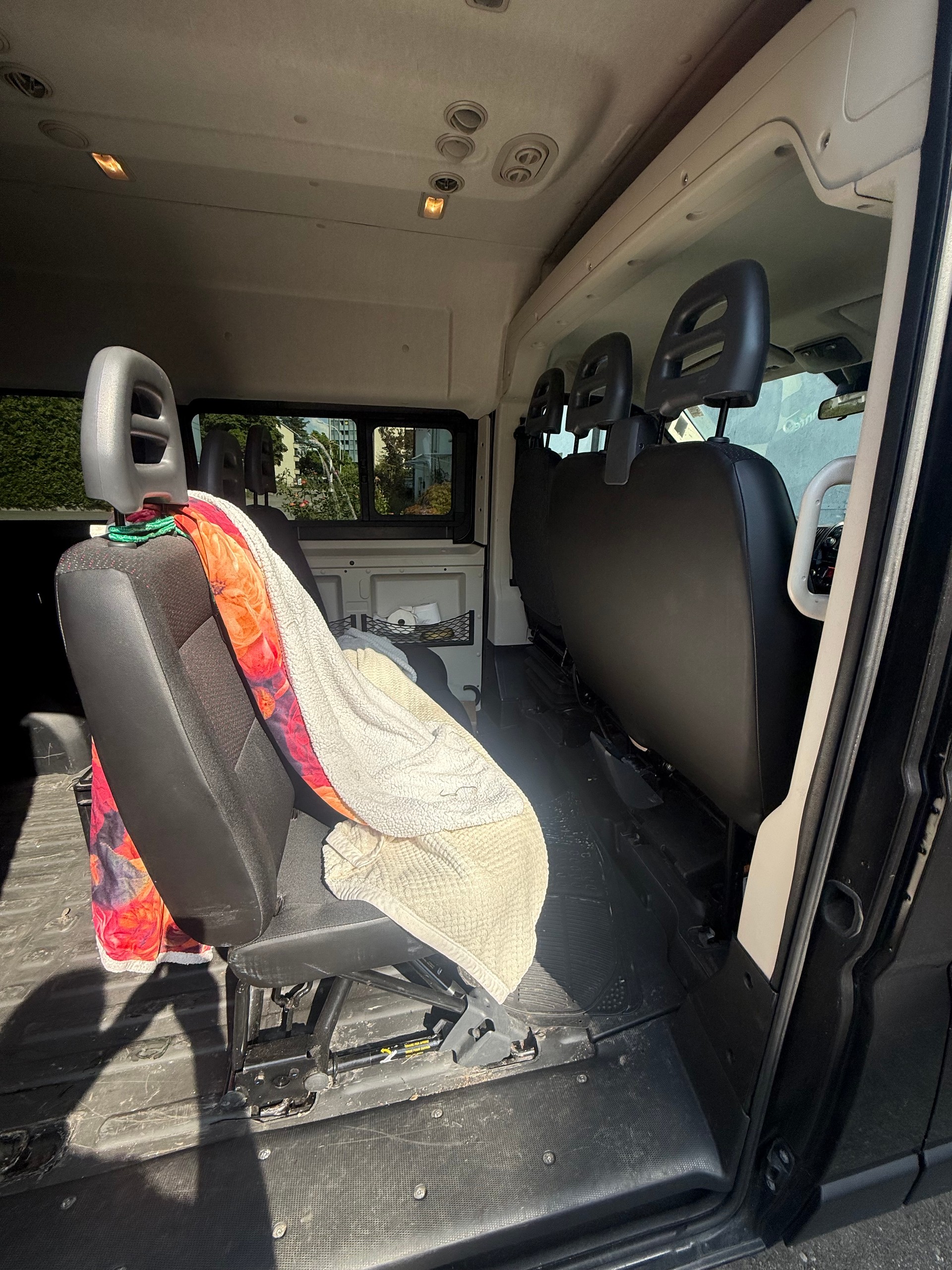 CITROEN 2.0 BlueHDi 130 Attraction-image-3