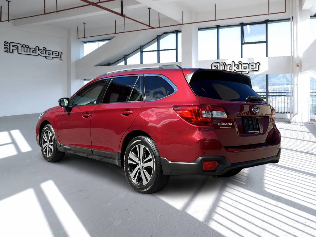 SUBARU Outback 2.5i Luxury-image-4