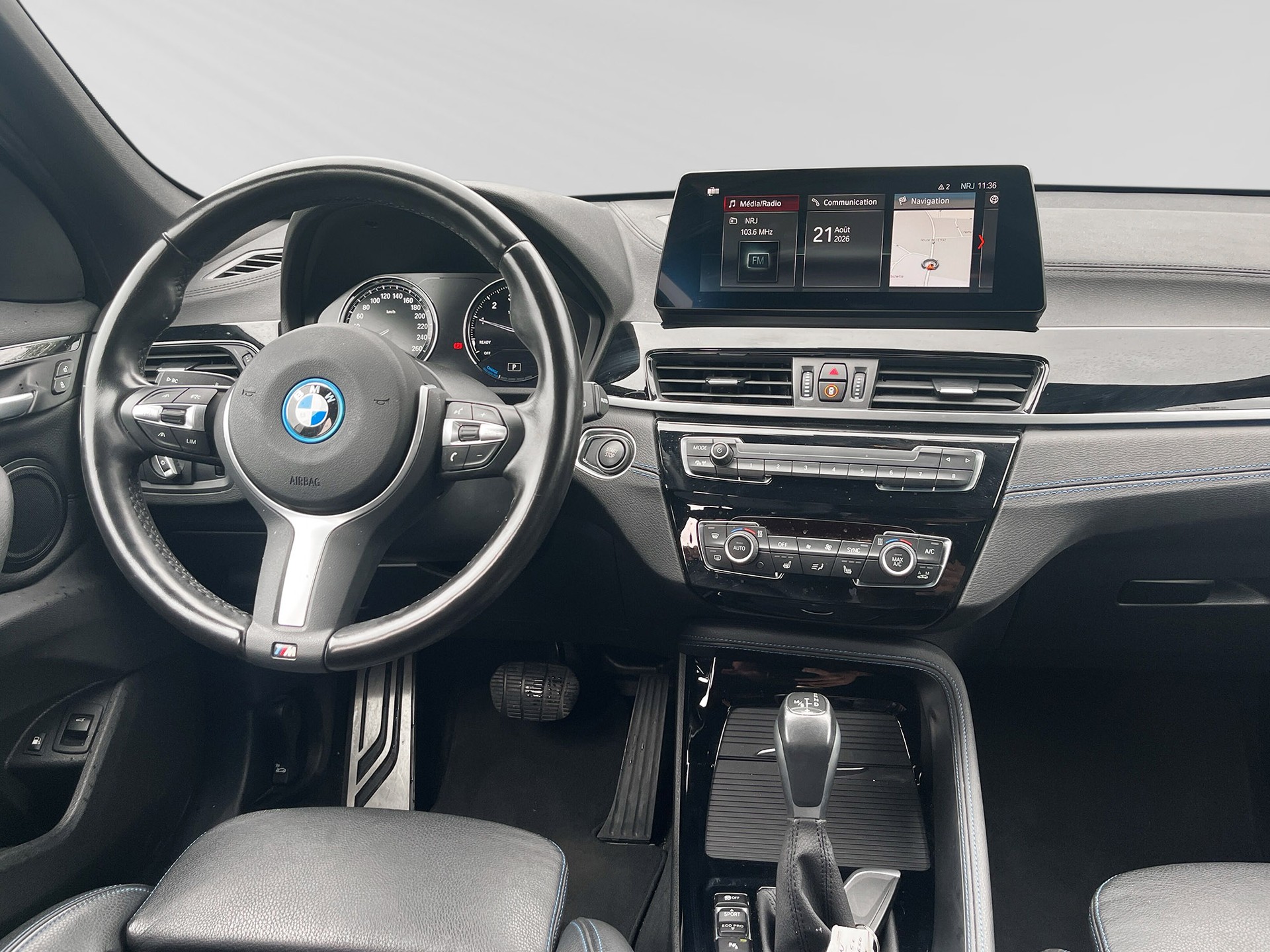 BMW X1 xDrive 25e M Sport Steptronic-image-5
