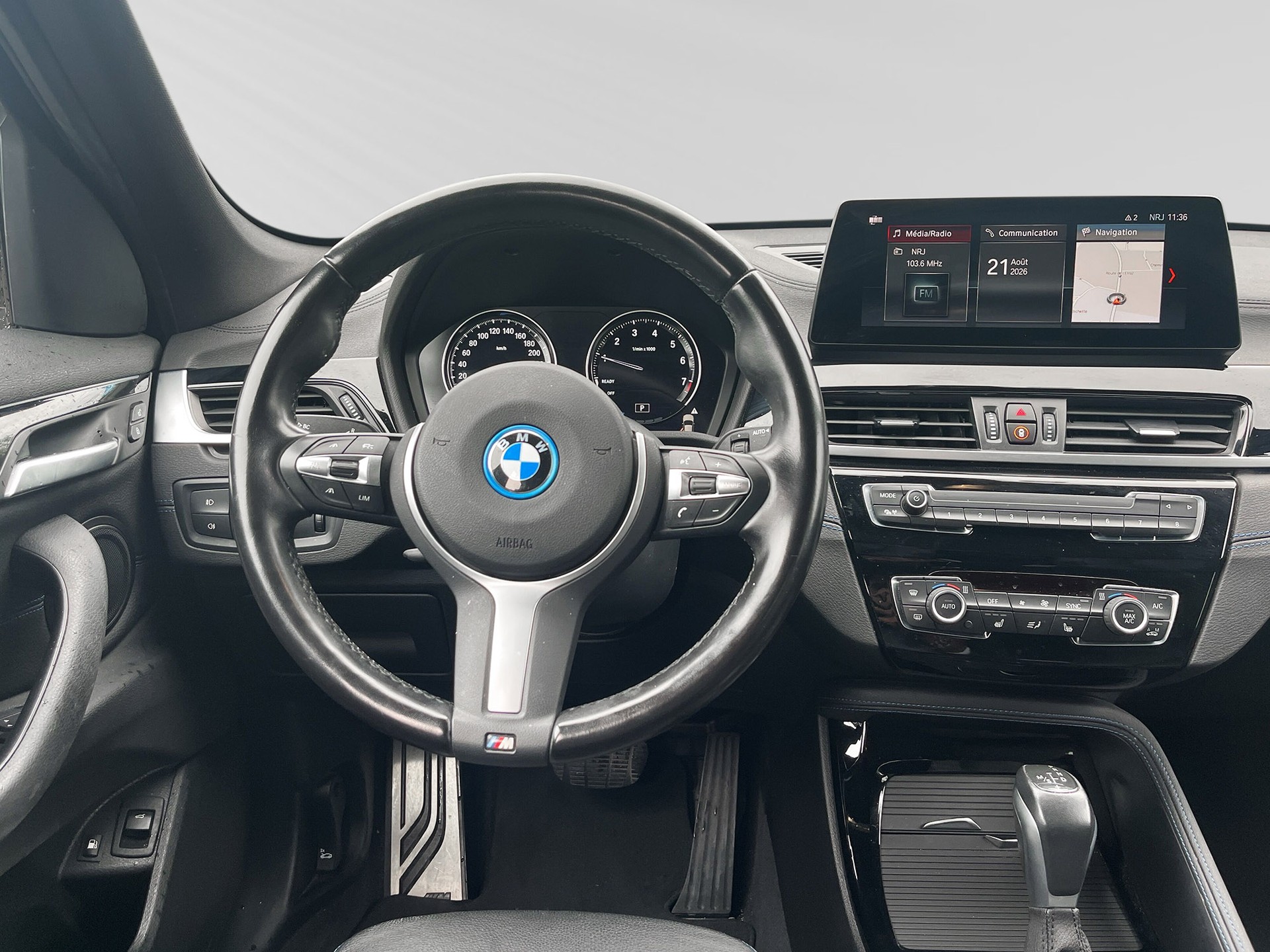 BMW X1 xDrive 25e M Sport Steptronic-image-4