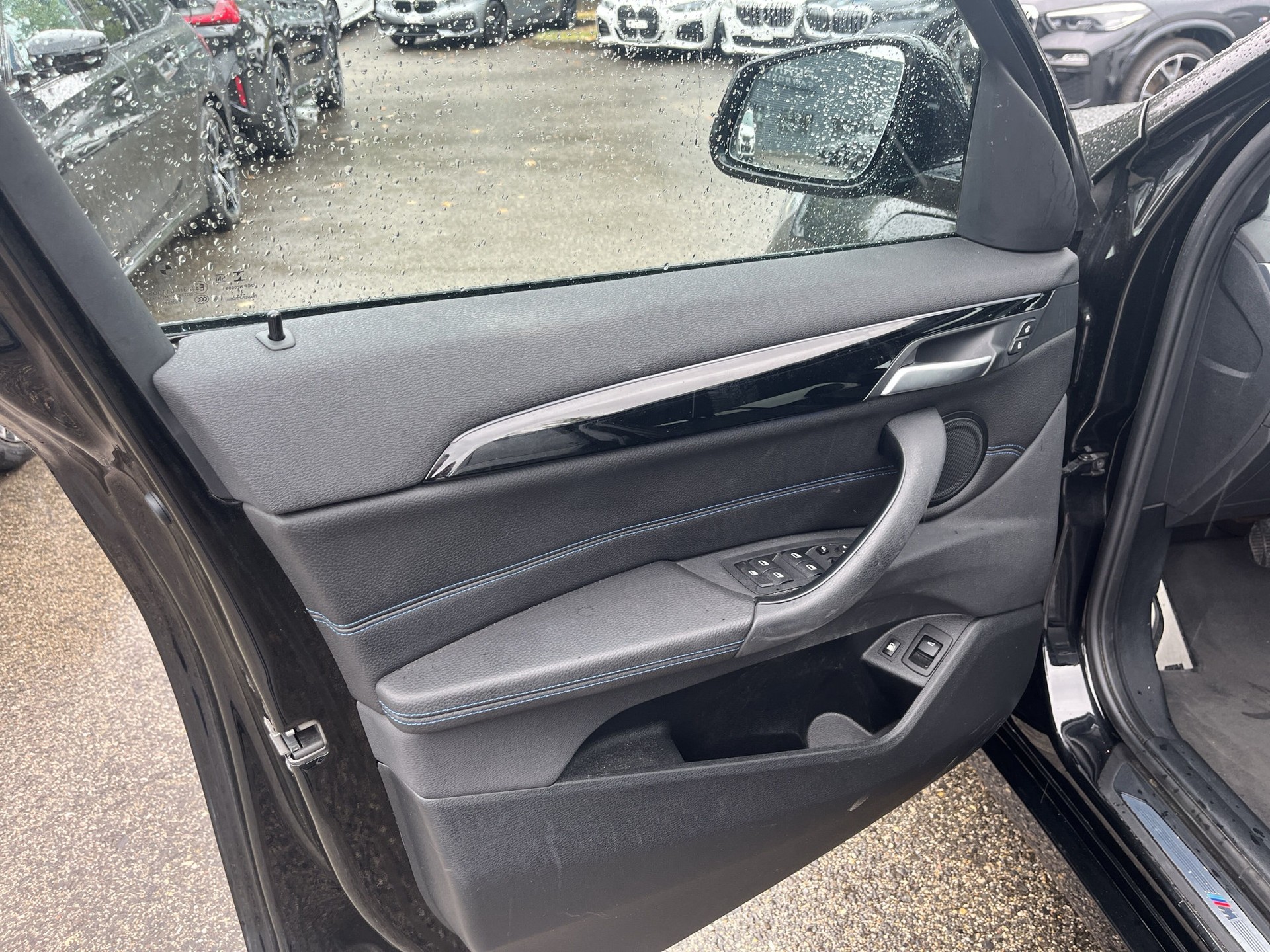 BMW X1 xDrive 25e M Sport Steptronic-image-16