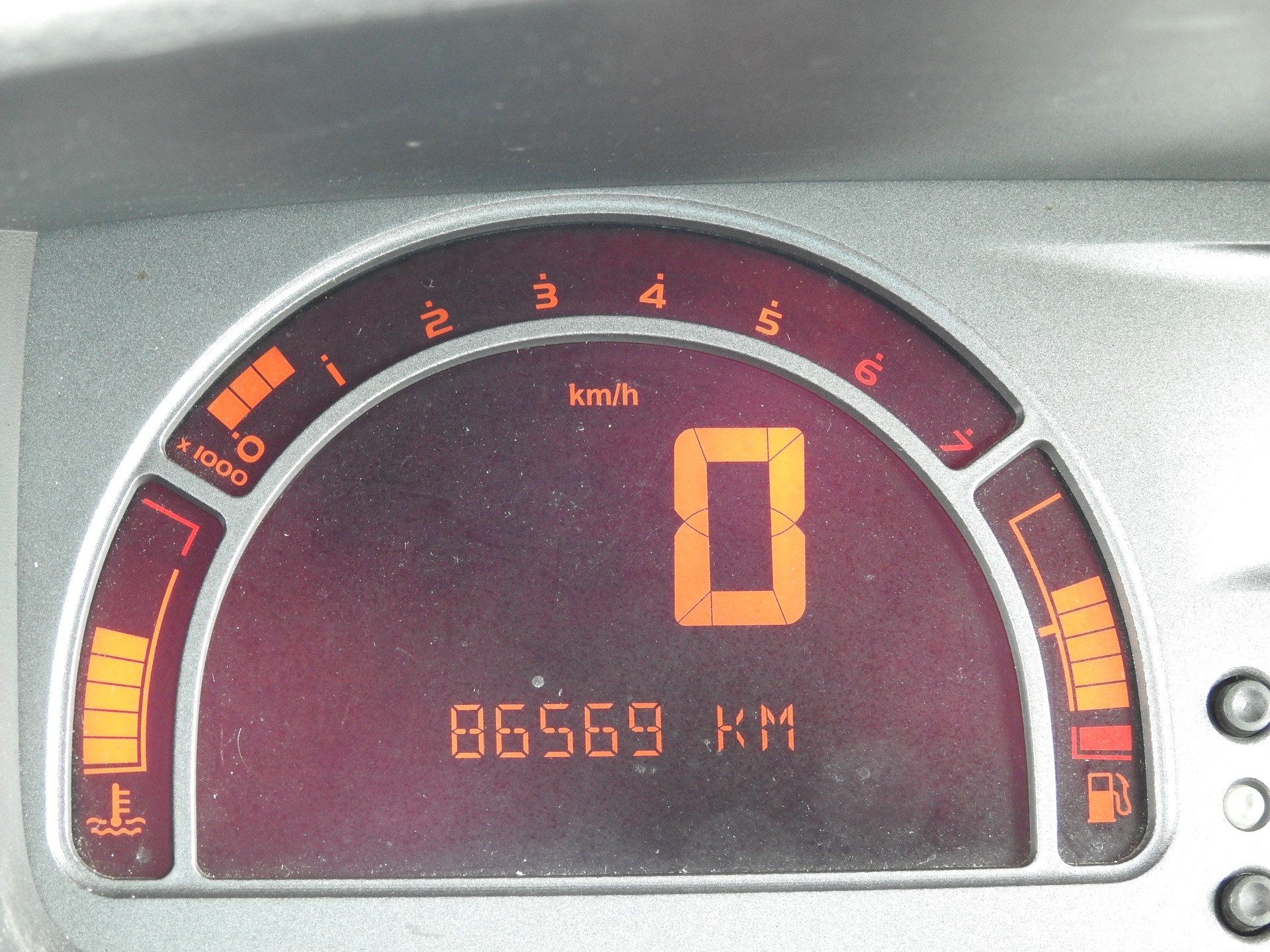 RENAULT Modus 1.2 16V T Yahoo-image-20
