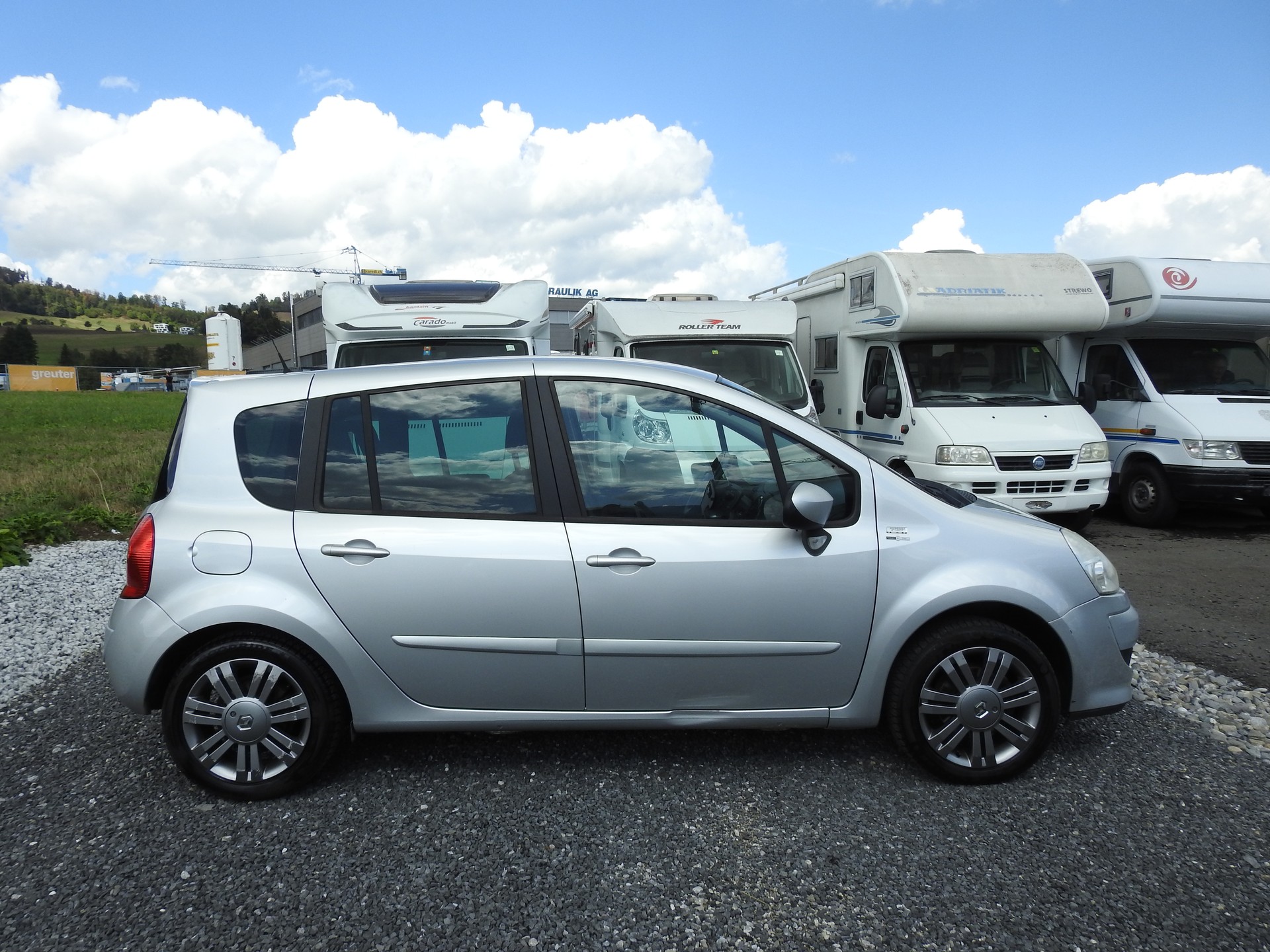RENAULT Modus 1.2 16V T Yahoo-image-6