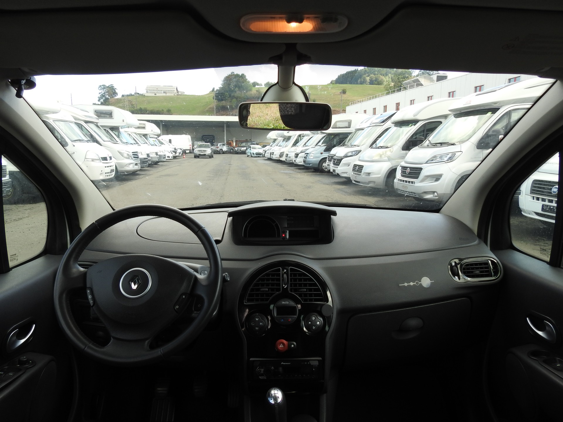 RENAULT Modus 1.2 16V T Yahoo-image-15