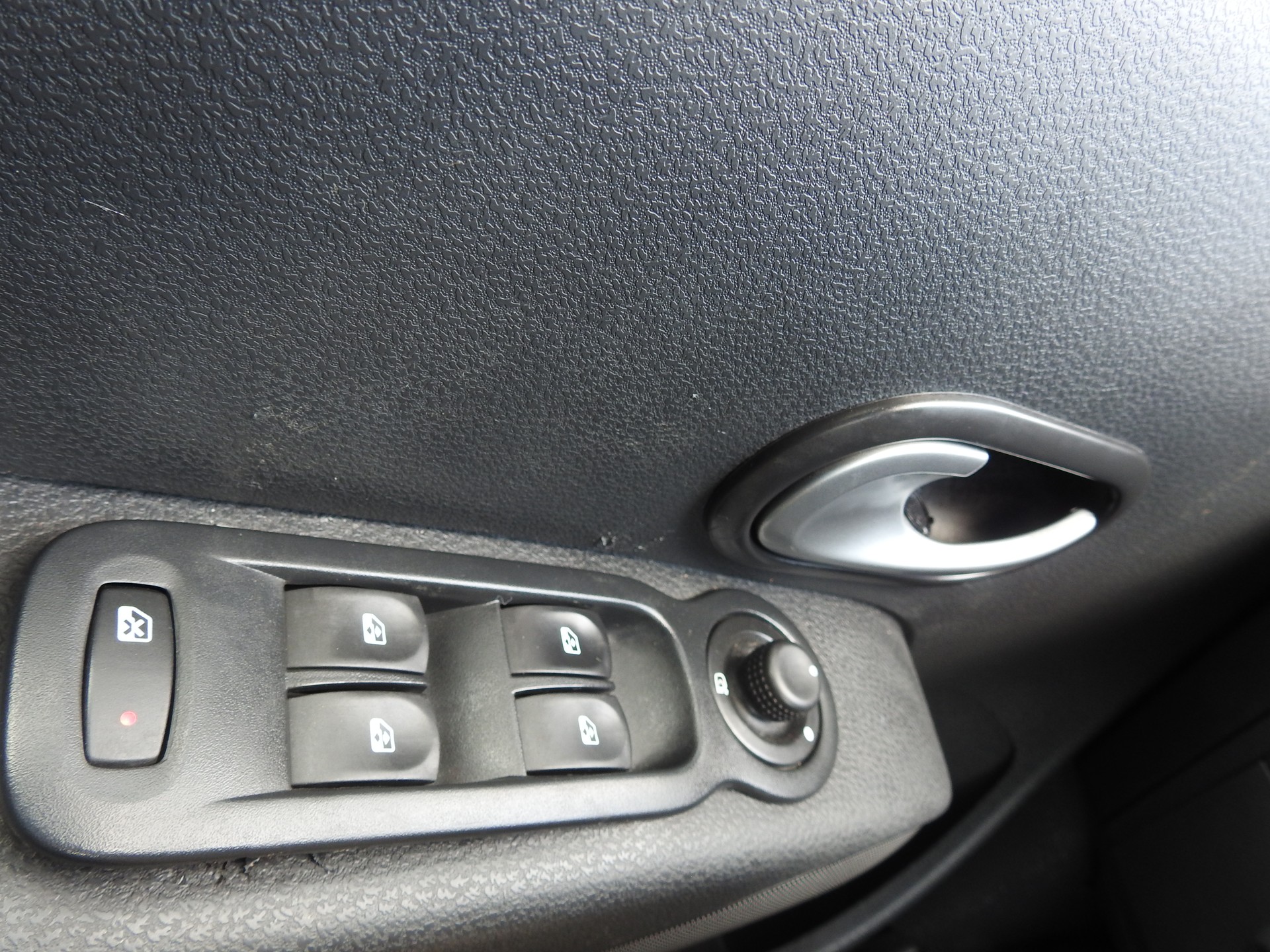 RENAULT Modus 1.2 16V T Yahoo-image-25