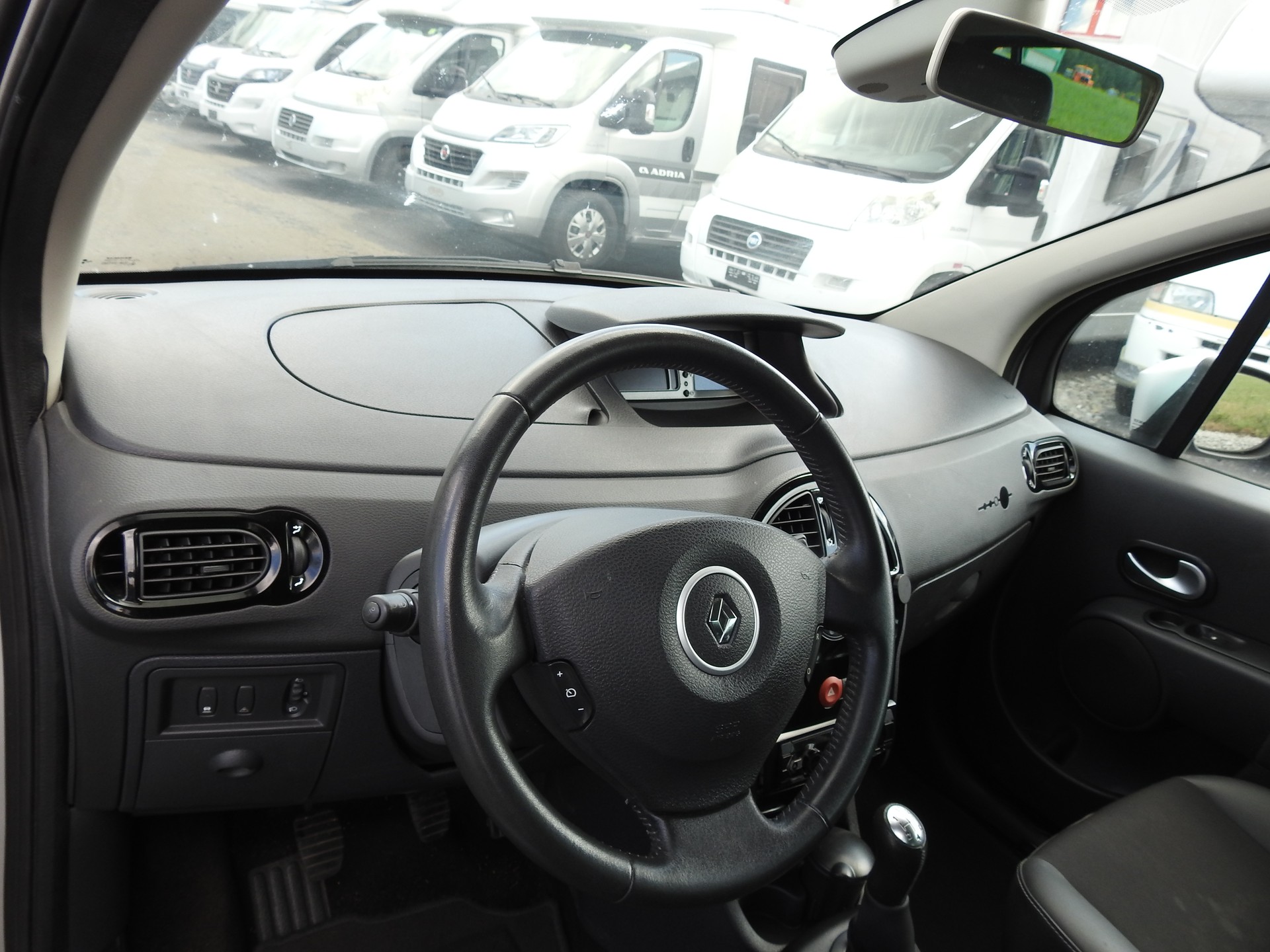 RENAULT Modus 1.2 16V T Yahoo-image-11