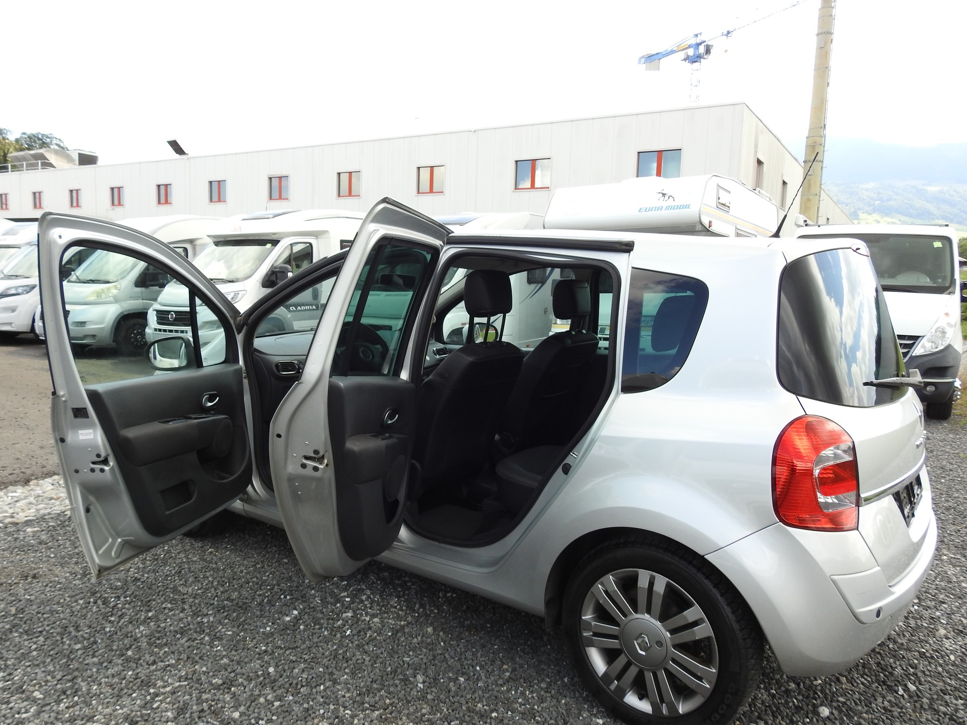 RENAULT Modus 1.2 16V T Yahoo-image-14