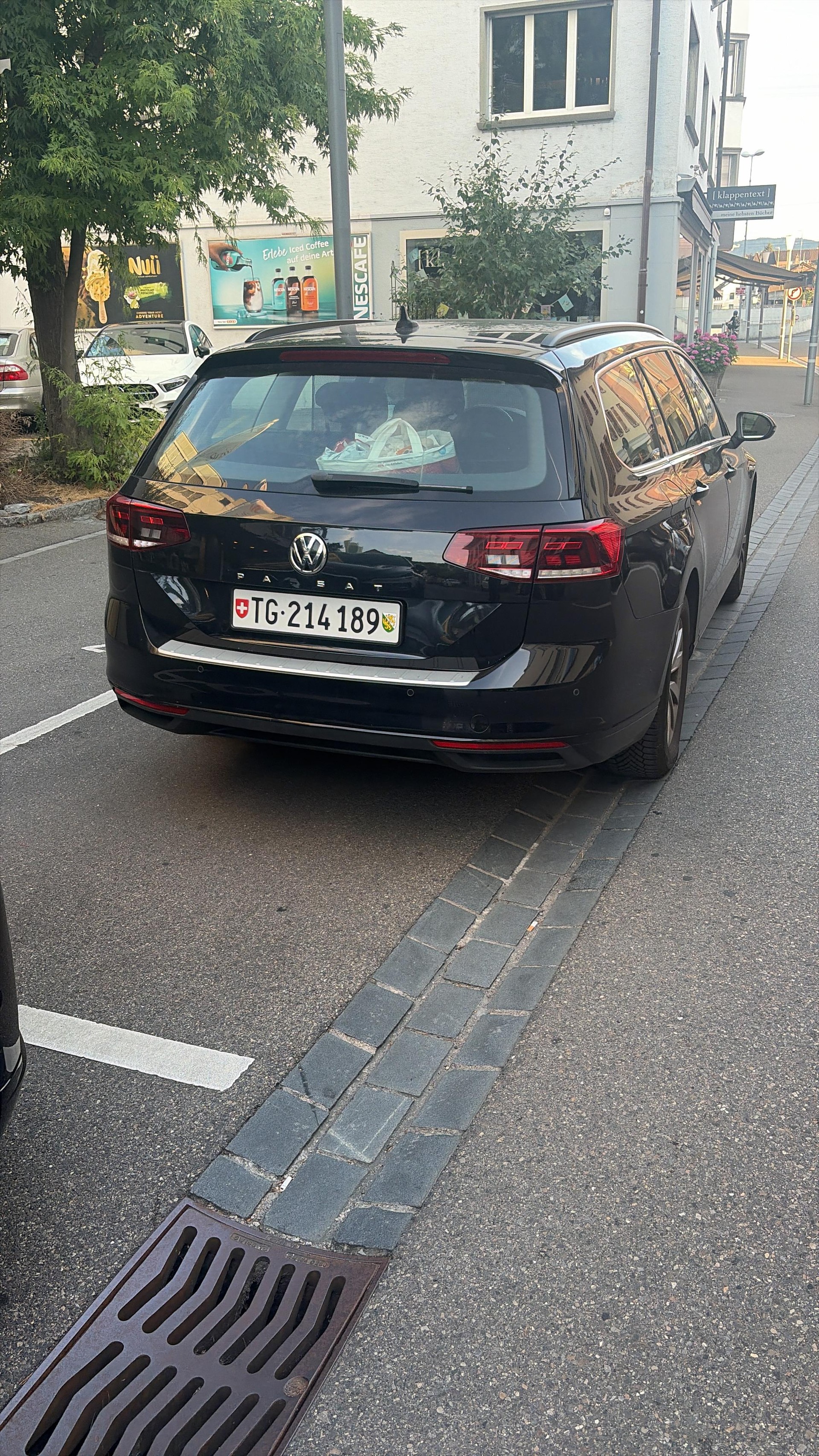 VW PASSAT-image-2