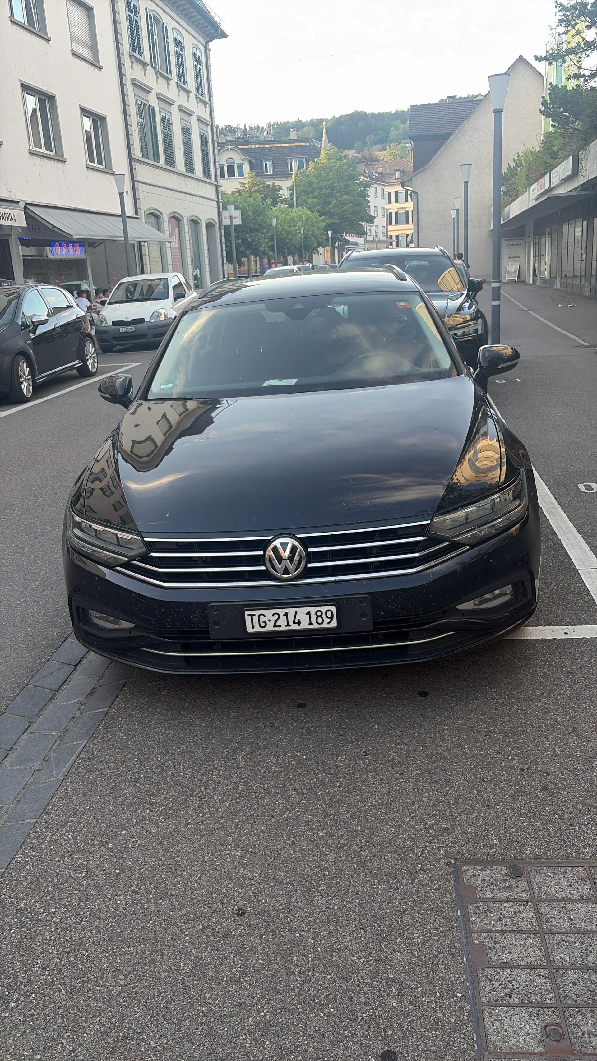 VW PASSAT-image-1