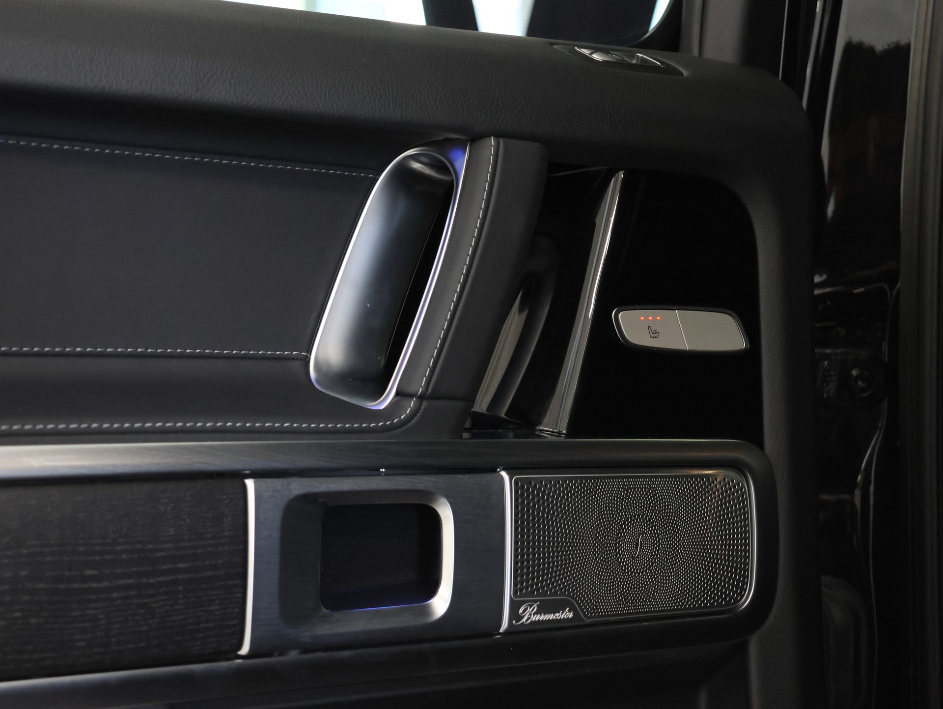 MERCEDES-BENZ G 63 AMG 9G-Tronic *Burmester* *360 Kamera* *Panoramadach*-image-40