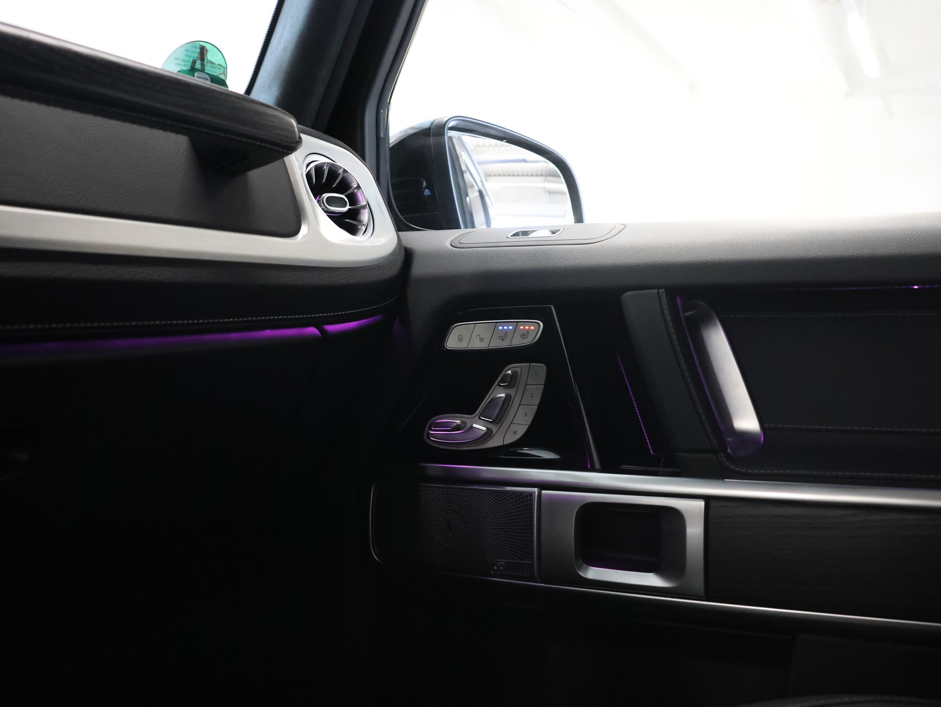MERCEDES-BENZ G 63 AMG 9G-Tronic *Burmester* *360 Kamera* *Panoramadach*-image-29