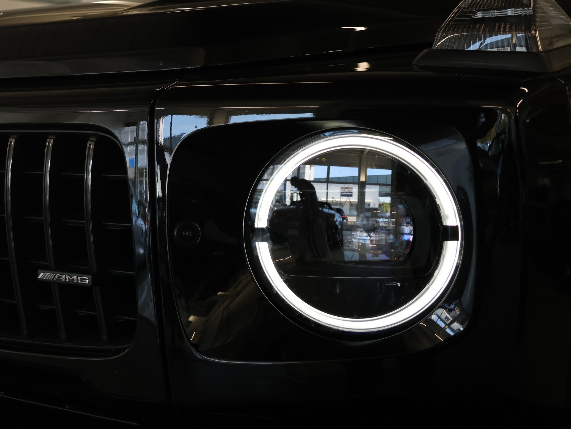 MERCEDES-BENZ G 63 AMG 9G-Tronic *Burmester* *360 Kamera* *Panoramadach*-image-8