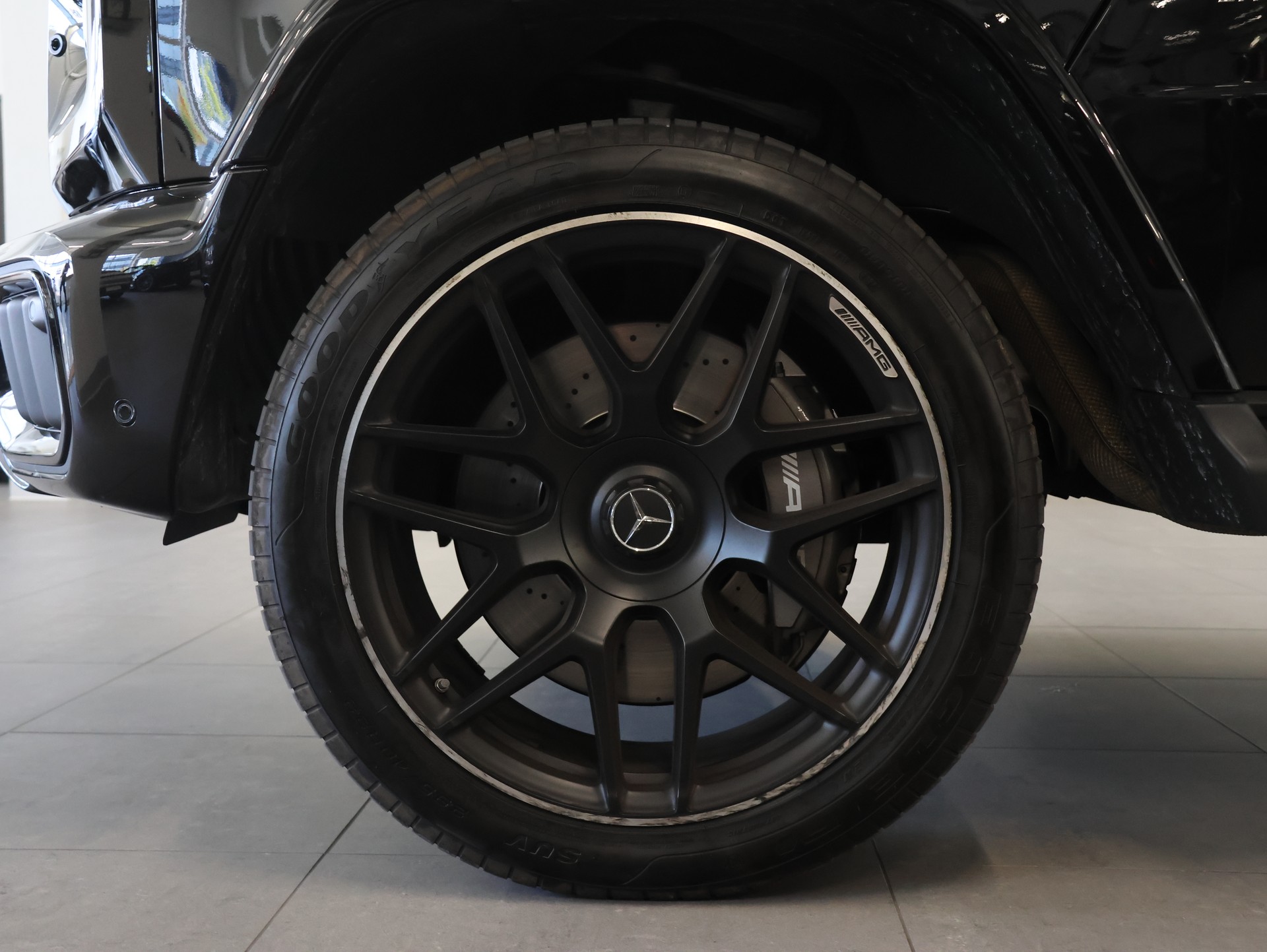 MERCEDES-BENZ G 63 AMG 9G-Tronic *Burmester* *360 Kamera* *Panoramadach*-image-11