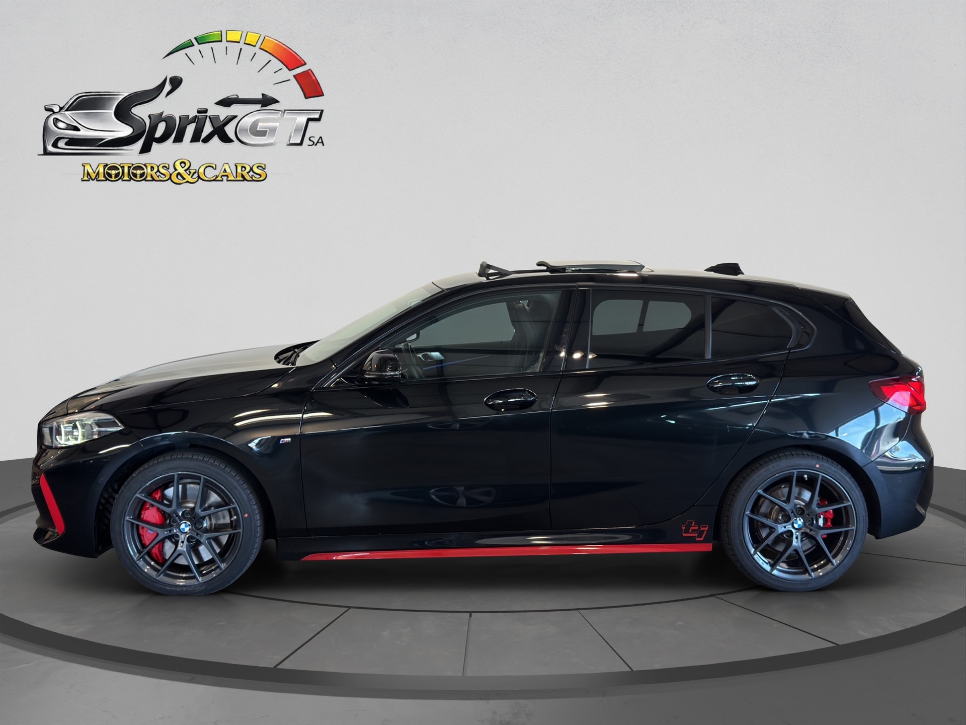 BMW 128ti Steptronic-showroom-element-1